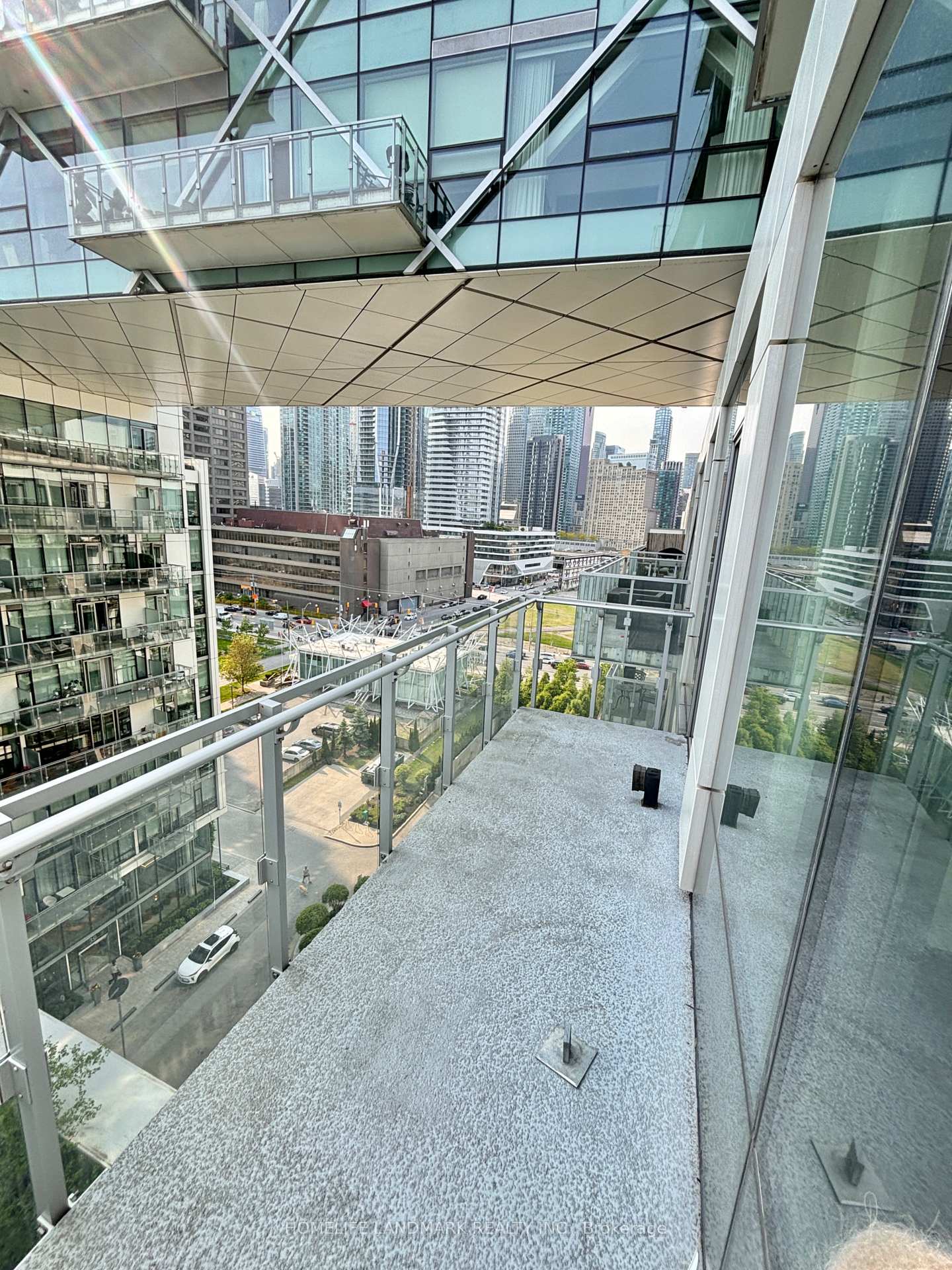 Photo 3 of Unit 1029, 39 Queens Quay E, Toronto, Waterfront Communities — HOMEH