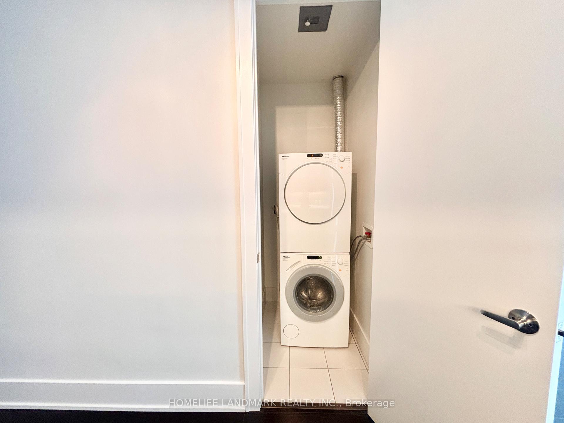 Photo 14 of Unit 1029, 39 Queens Quay E, Toronto, Waterfront Communities — HOMEH