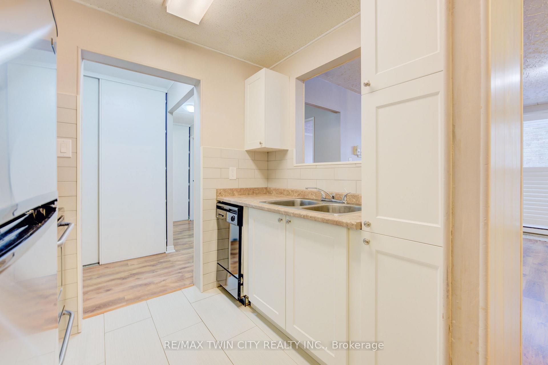 Photo 9 of Unit 202, 24 Mooregate Crescent, Kitchener — HOMEH