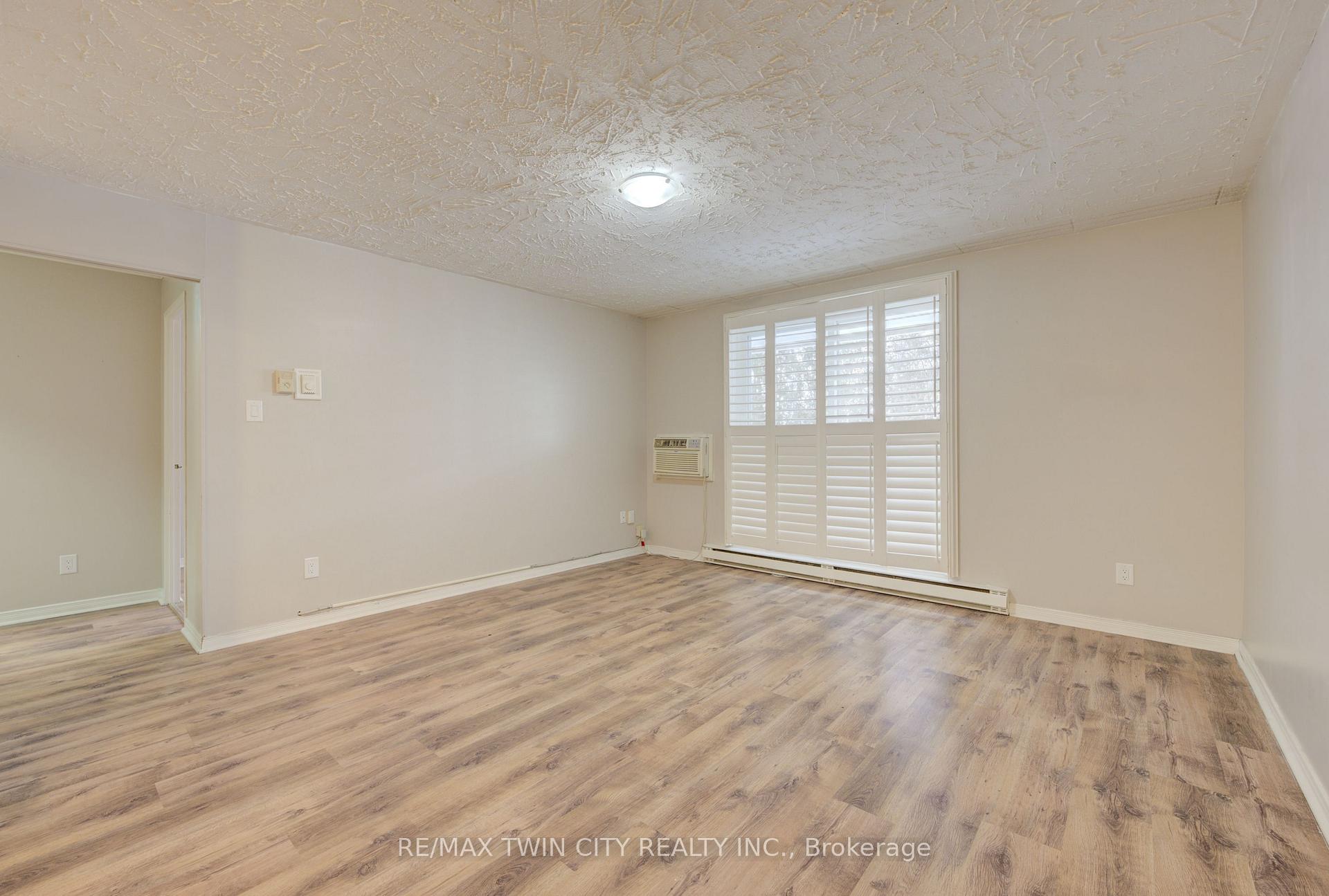 Photo 15 of Unit 202, 24 Mooregate Crescent, Kitchener — HOMEH