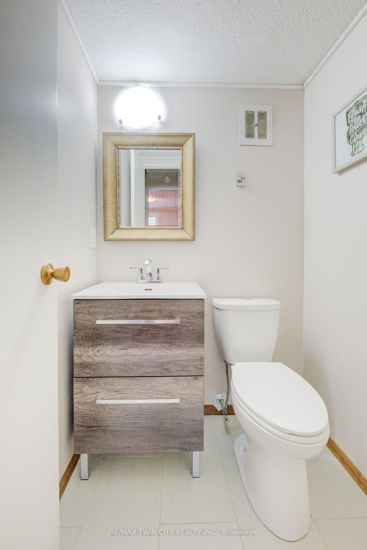 Photo 20 of Unit 202, 24 Mooregate Crescent, Kitchener — HOMEH