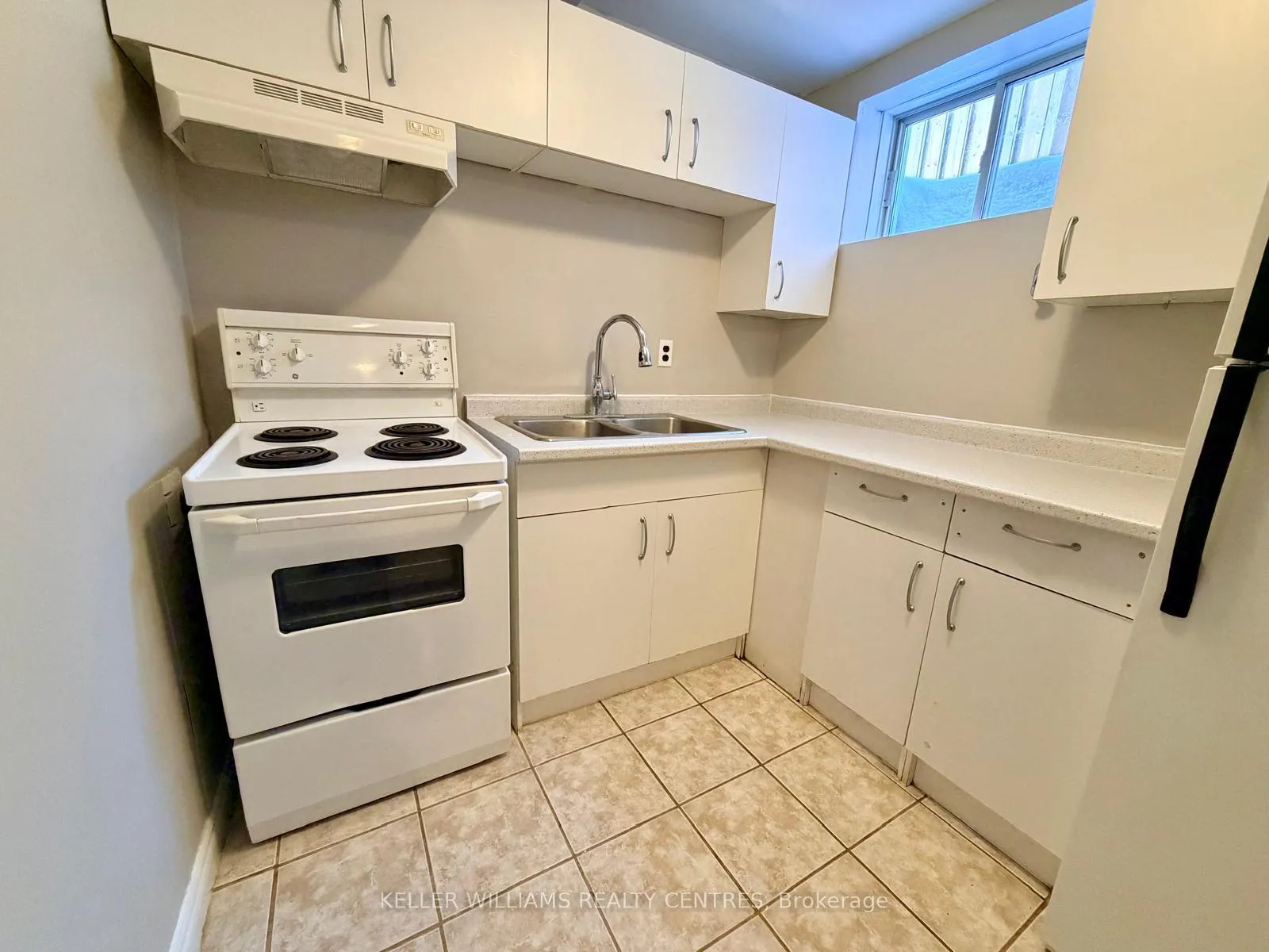 Photo 9 of Unit Lower, 46 Birchwood Drive, Barrie, East Bayfield — HOMEH