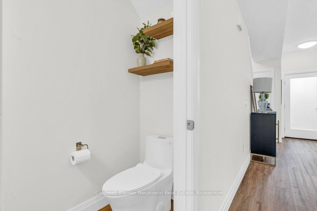 Photo 21 of 1 Lily Lane, Guelph, Clairfields/Hanlon Business Park — HOMEH