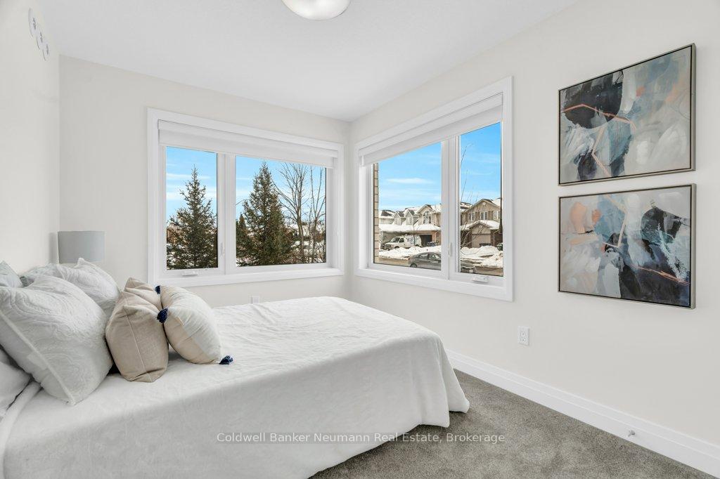 Photo 25 of 1 Lily Lane, Guelph, Clairfields/Hanlon Business Park — HOMEH