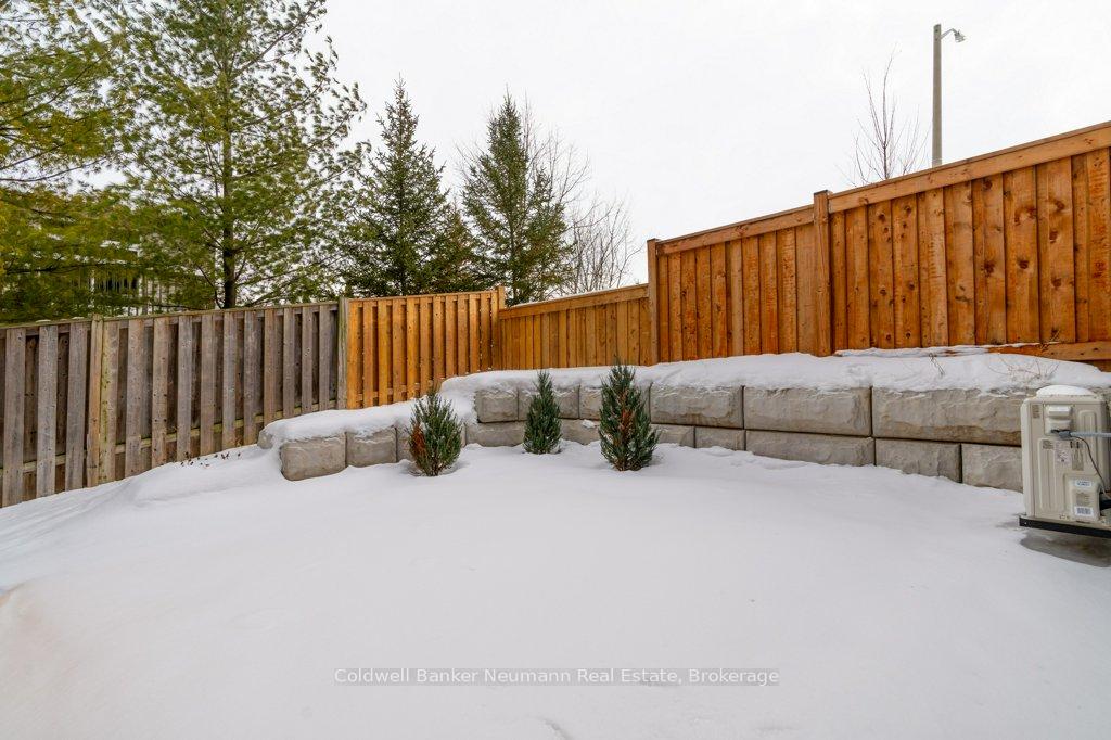 Photo 35 of 1 Lily Lane, Guelph, Clairfields/Hanlon Business Park — HOMEH