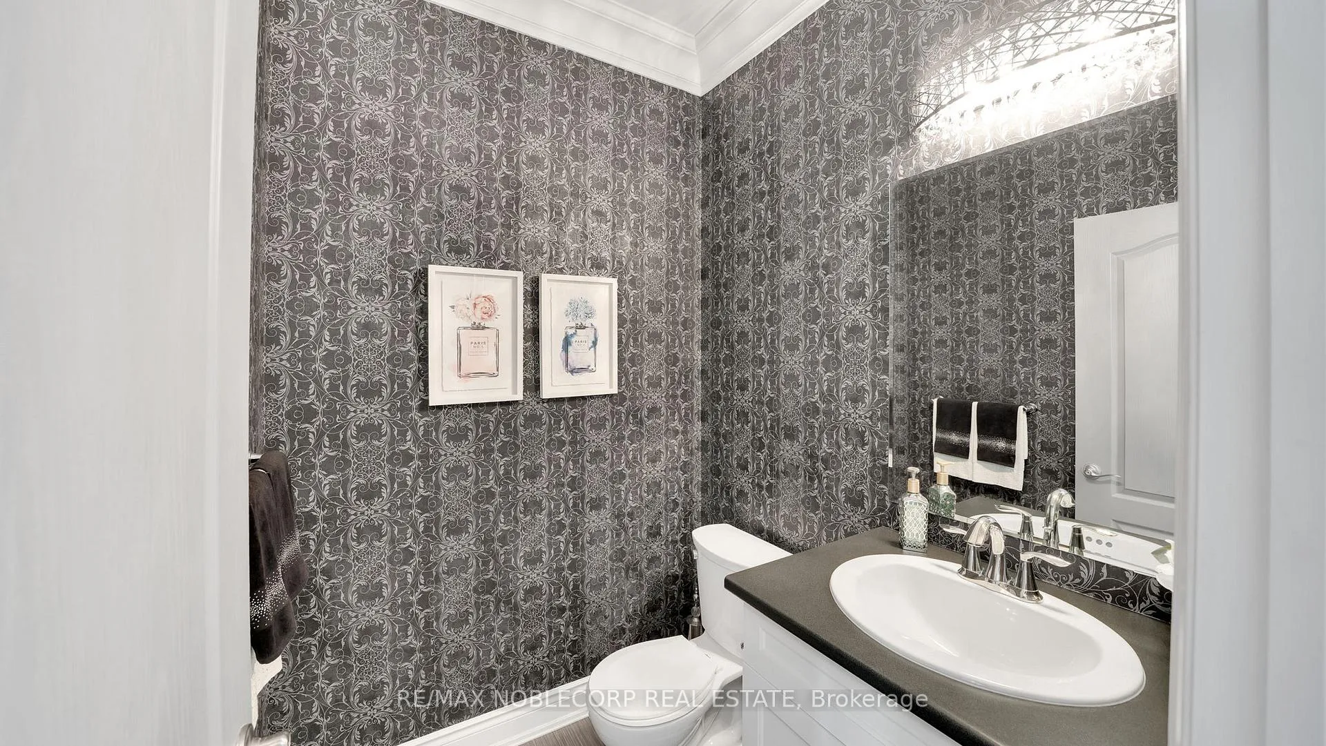 Photo 7 of Unit 31, 34 Hillcrest Drive, New Tecumseth, Alliston — HOMEH