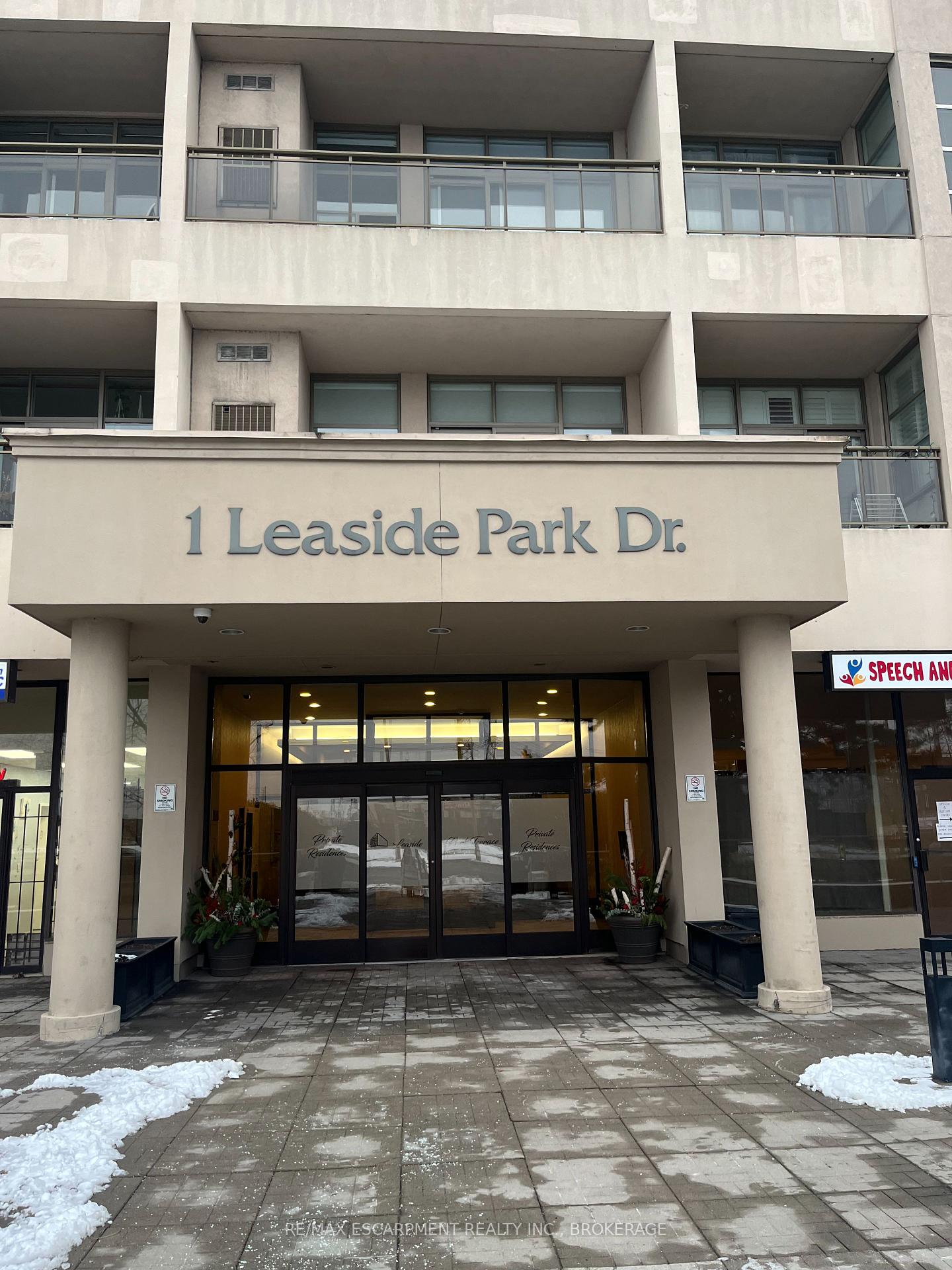 Photo 1 of Unit 419, 1 Leaside Park Drive, Toronto, Thorncliffe Park — HOMEH