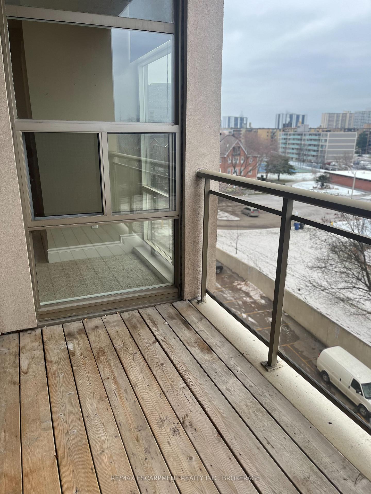 Photo 40 of Unit 419, 1 Leaside Park Drive, Toronto, Thorncliffe Park — HOMEH