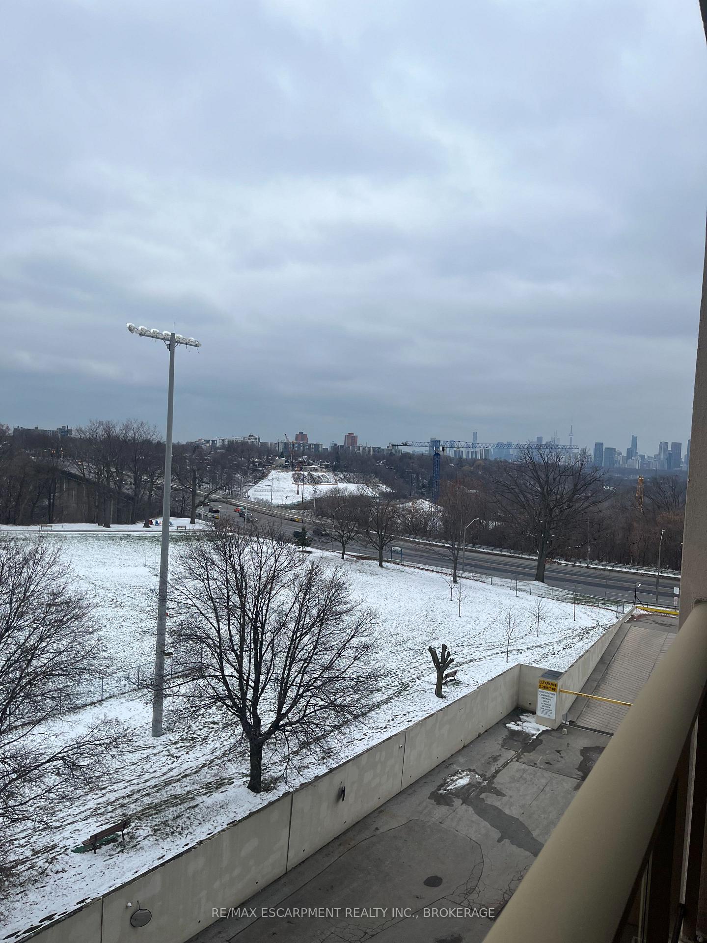 Photo 53 of Unit 419, 1 Leaside Park Drive, Toronto, Thorncliffe Park — HOMEH