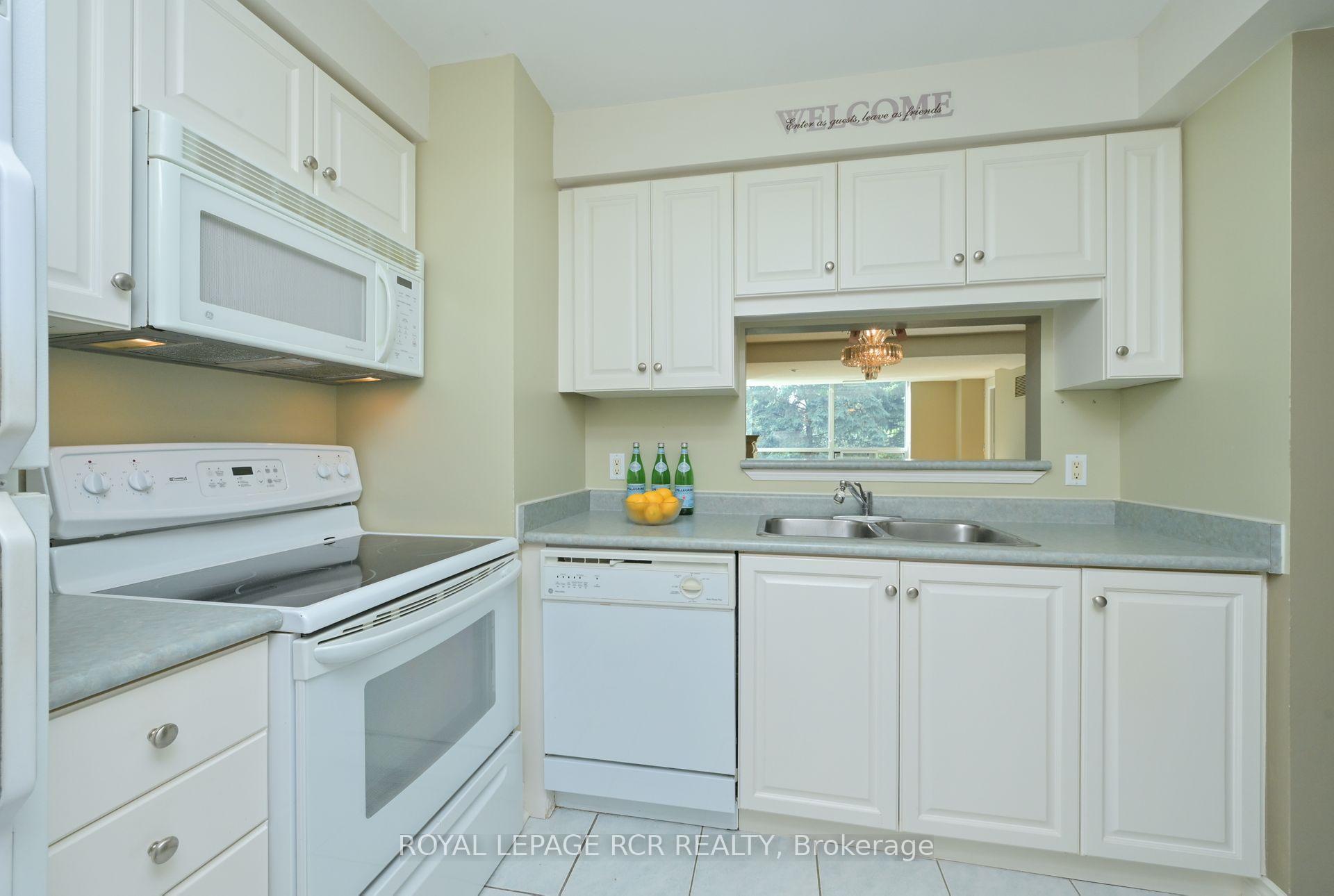 Photo 29 of Unit 214, 4 Briar Hill Heights, New Tecumseth, Alliston — HOMEH