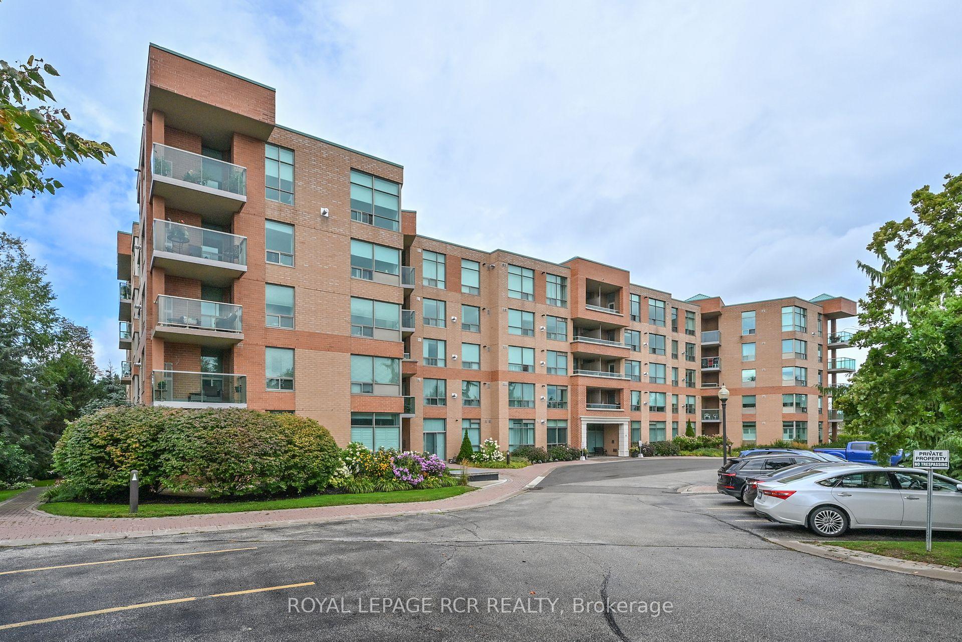 Photo 1 of Unit 214, 4 Briar Hill Heights, New Tecumseth, Alliston — HOMEH