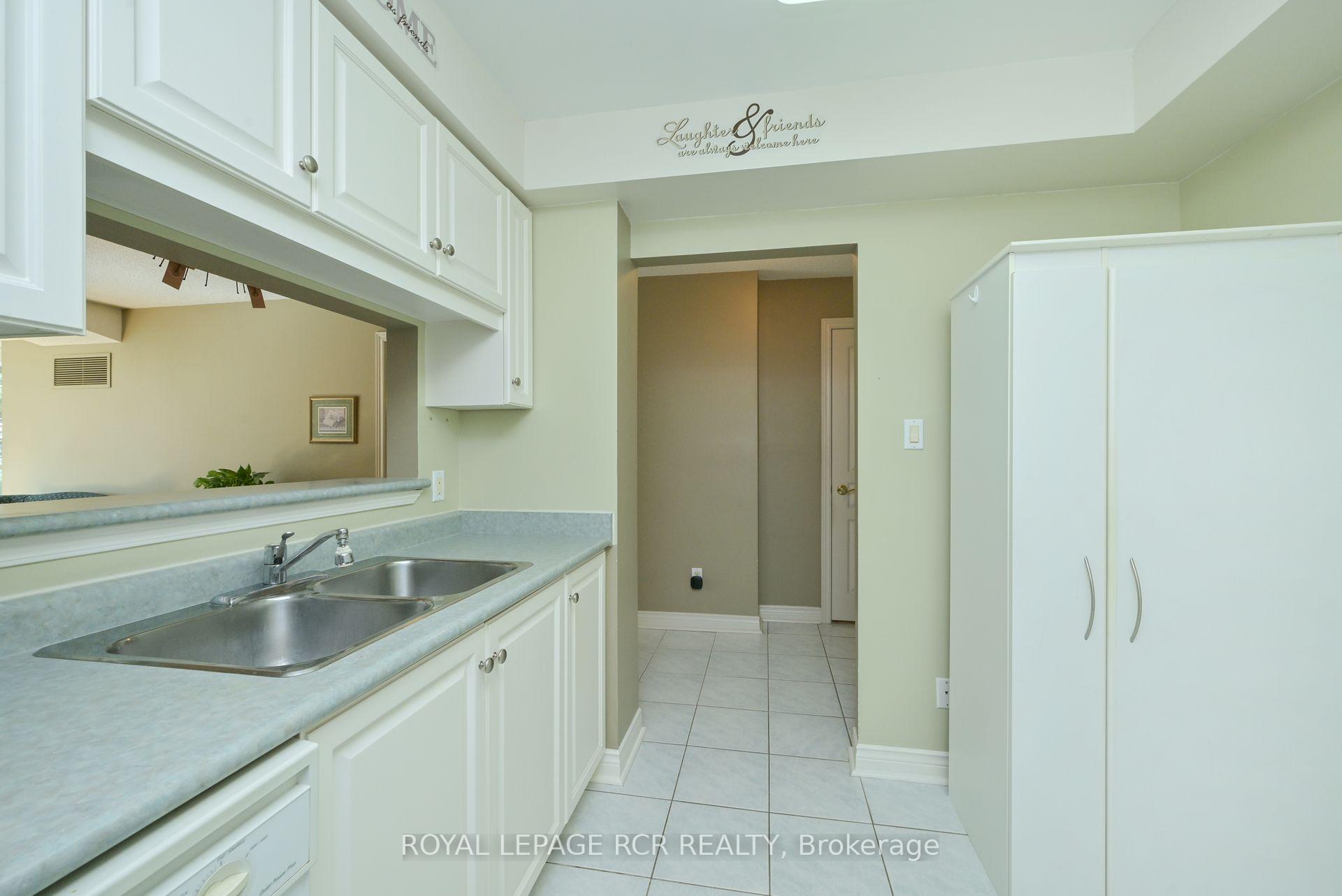 Photo 11 of Unit 214, 4 Briar Hill Heights, New Tecumseth, Alliston — HOMEH