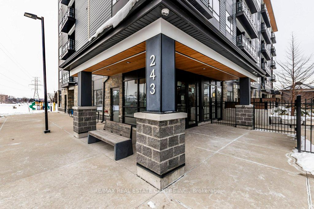 Photo 2 of Unit 404, 243 Northfield Drive E, Waterloo — HOMEH