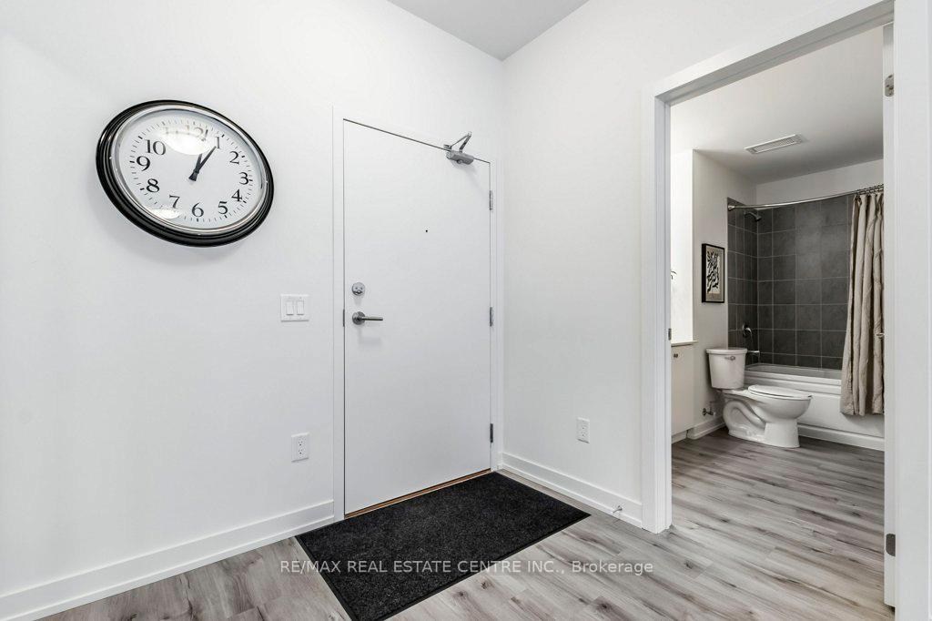 Photo 5 of Unit 404, 243 Northfield Drive E, Waterloo — HOMEH