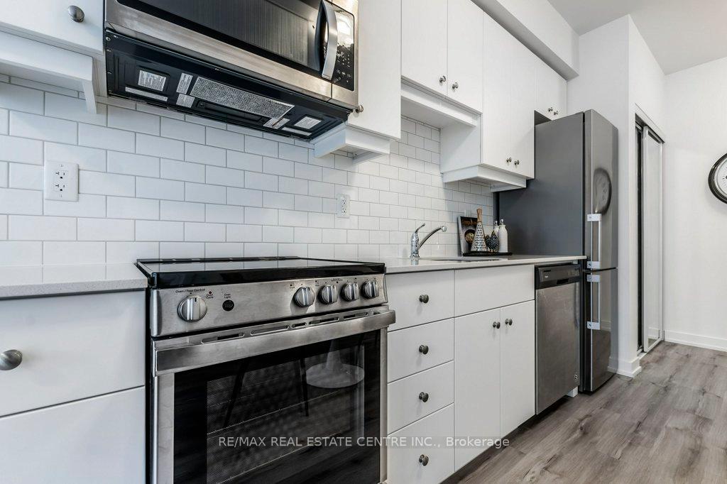 Photo 9 of Unit 404, 243 Northfield Drive E, Waterloo — HOMEH