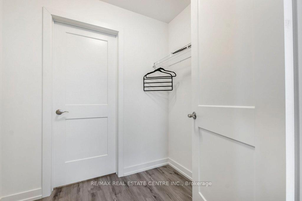 Photo 16 of Unit 404, 243 Northfield Drive E, Waterloo — HOMEH
