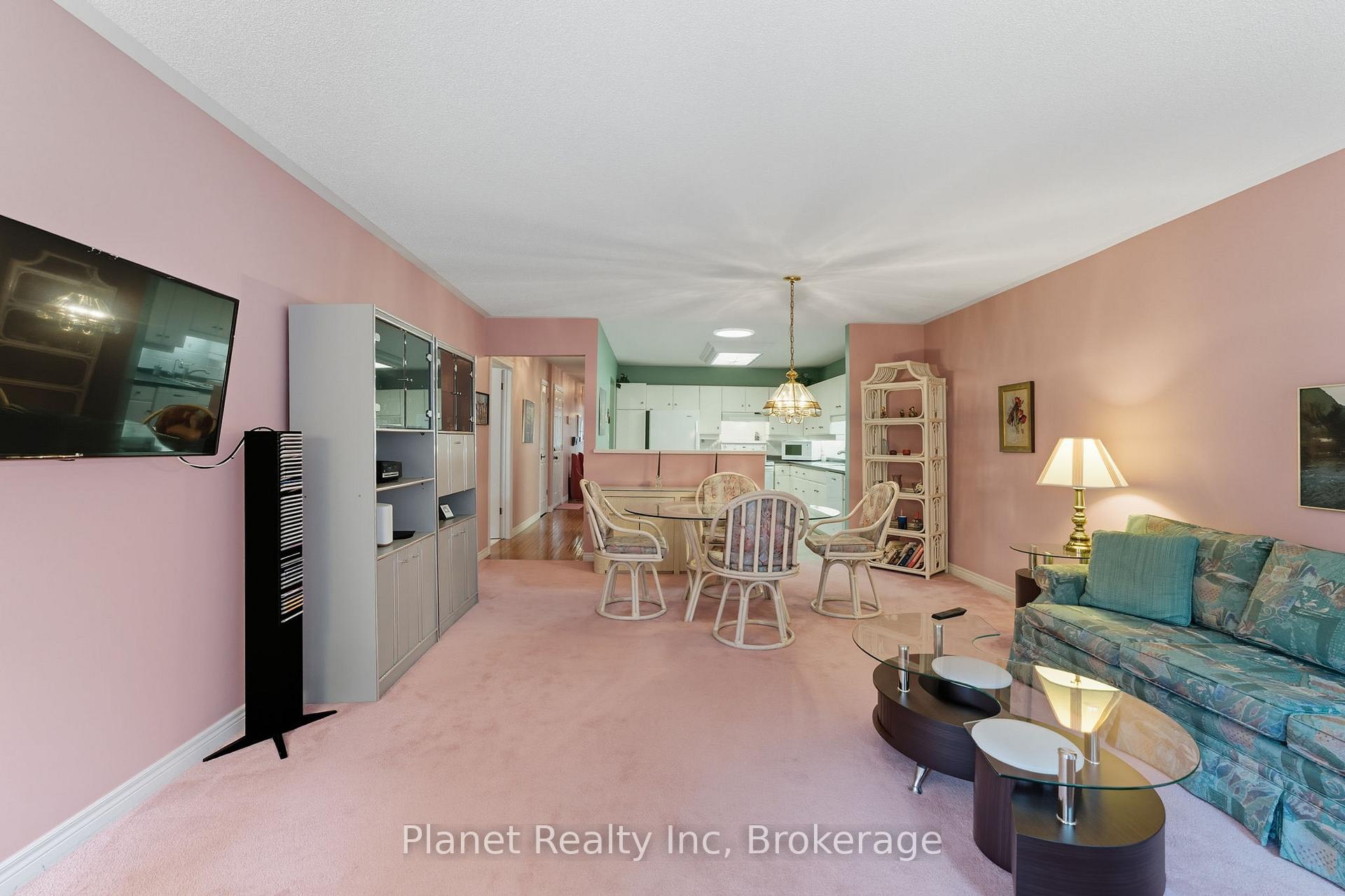 Photo 11 of 9 Village Green Drive, Guelph, Village By The Arboretum — HOMEH