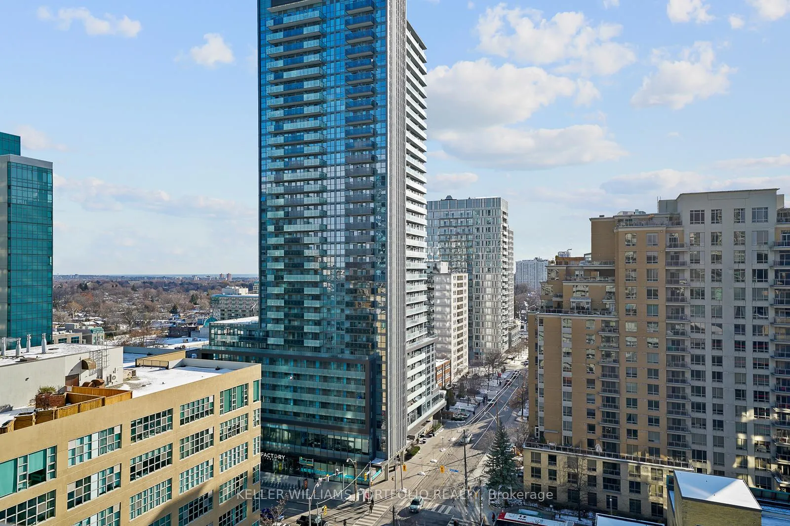 Photo 21 of Unit 1512, 161 Roehampton Avenue, Toronto, Mount Pleasant West — HOMEH