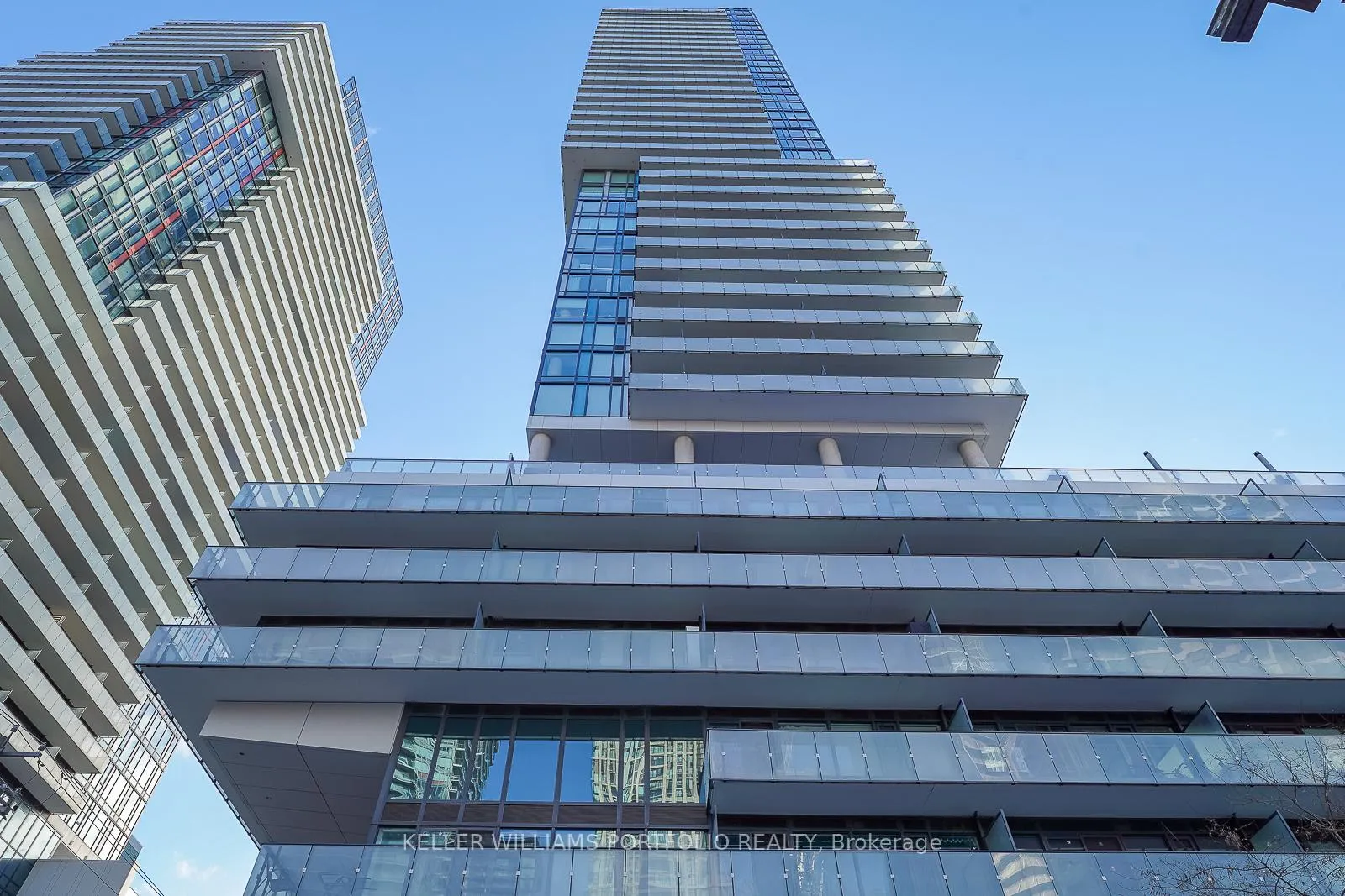 Photo 25 of Unit 1512, 161 Roehampton Avenue, Toronto, Mount Pleasant West — HOMEH