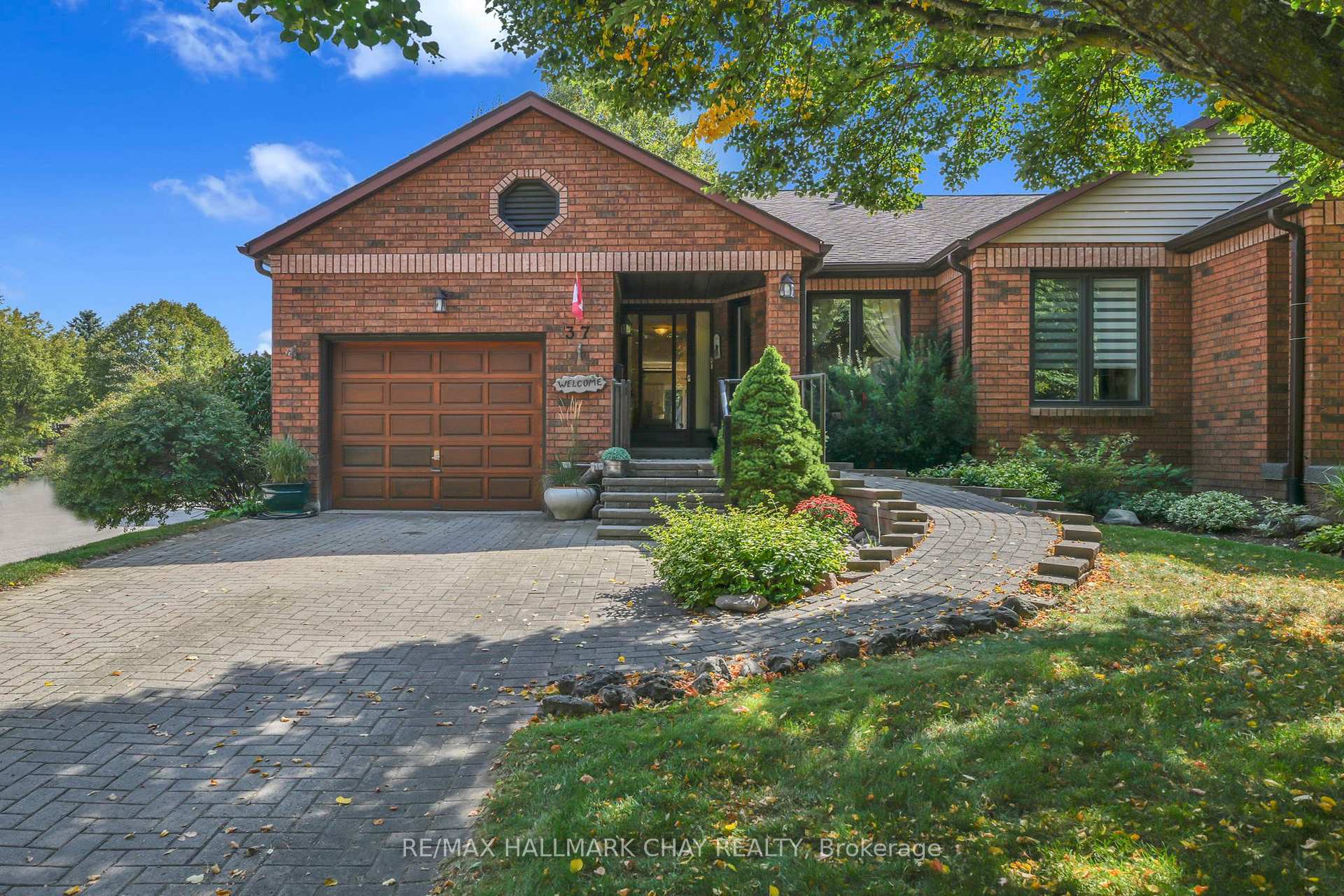 Photo 1 of 37 Riverview Road, New Tecumseth, Rural New Tecumseth — HOMEH