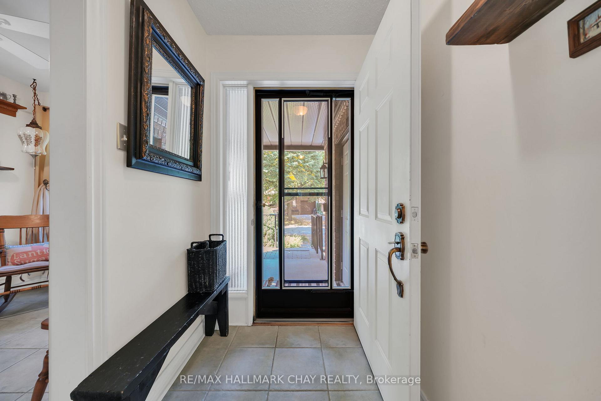 Photo 5 of 37 Riverview Road, New Tecumseth, Rural New Tecumseth — HOMEH