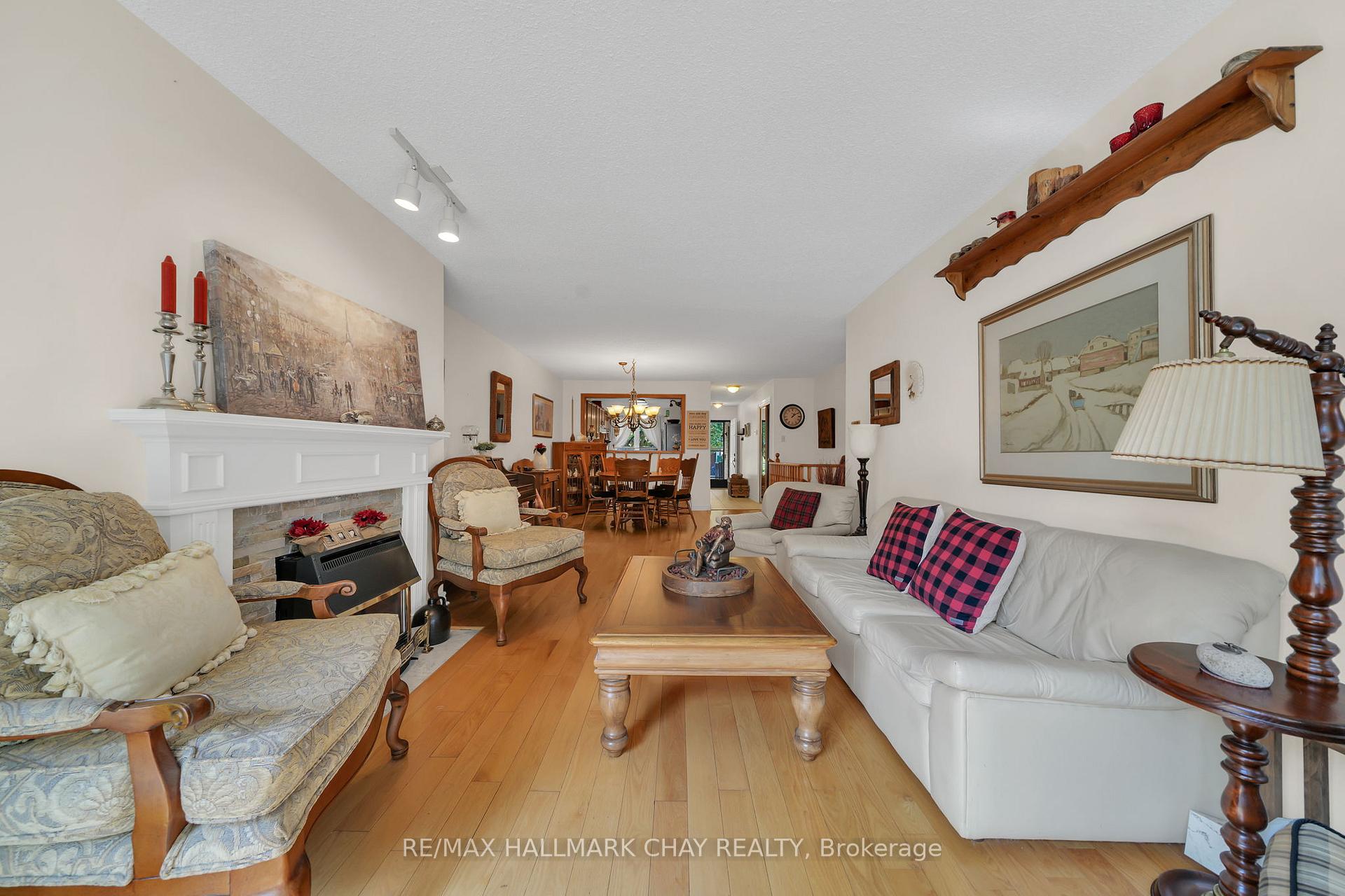 Photo 10 of 37 Riverview Road, New Tecumseth, Rural New Tecumseth — HOMEH