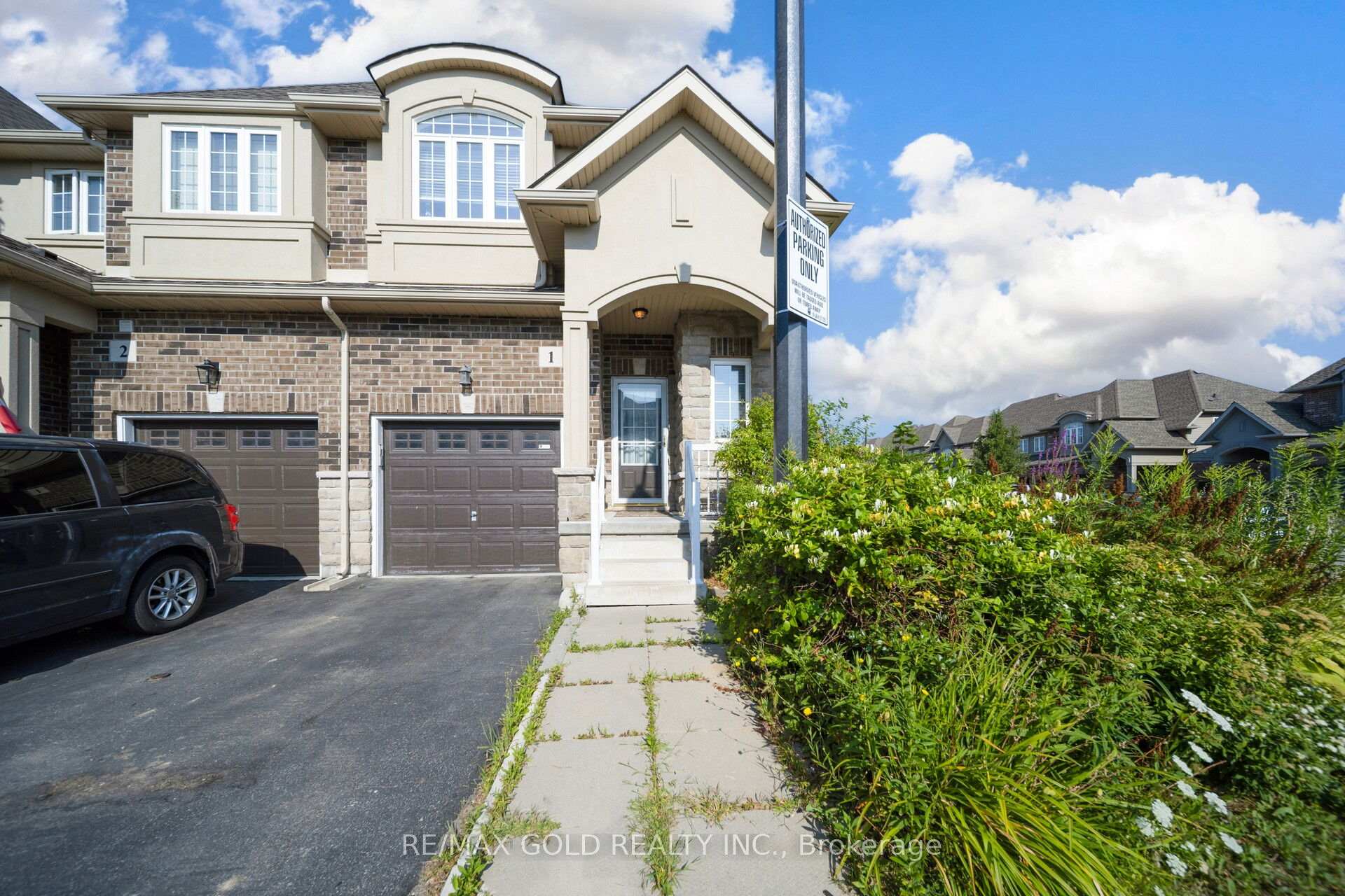 Photo 3 of Unit 1, 47 Madonna Drive, Hamilton, Carpenter — HOMEH