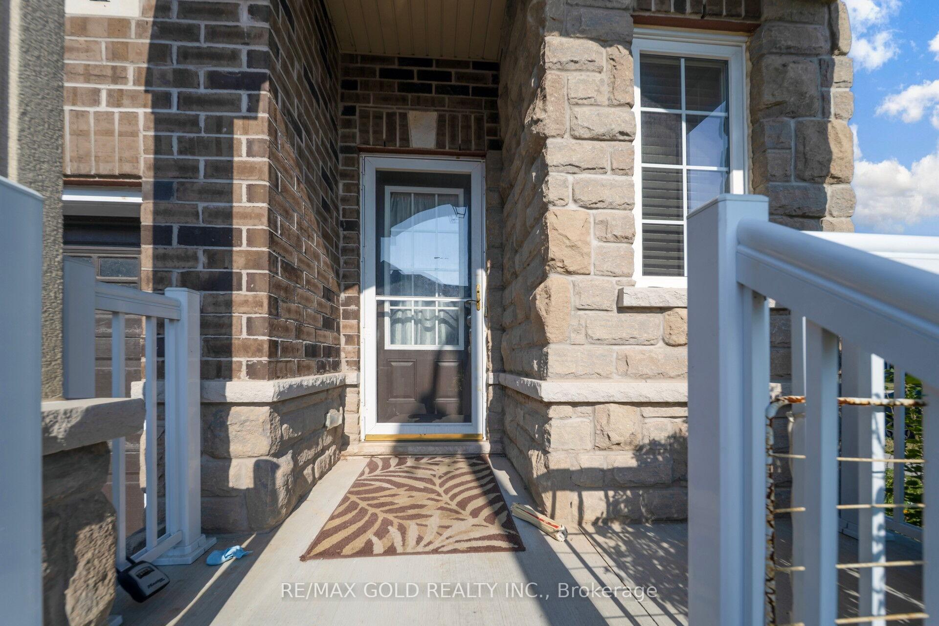 Photo 5 of Unit 1, 47 Madonna Drive, Hamilton, Carpenter — HOMEH