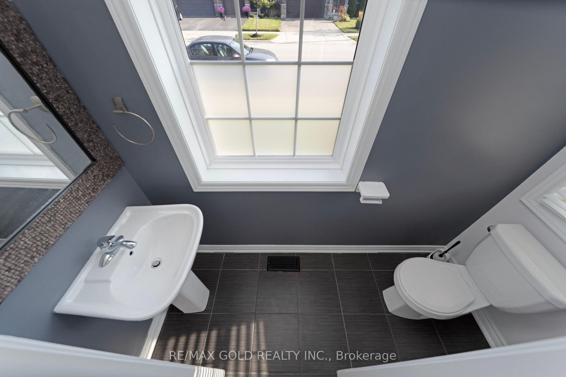 Photo 8 of Unit 1, 47 Madonna Drive, Hamilton, Carpenter — HOMEH