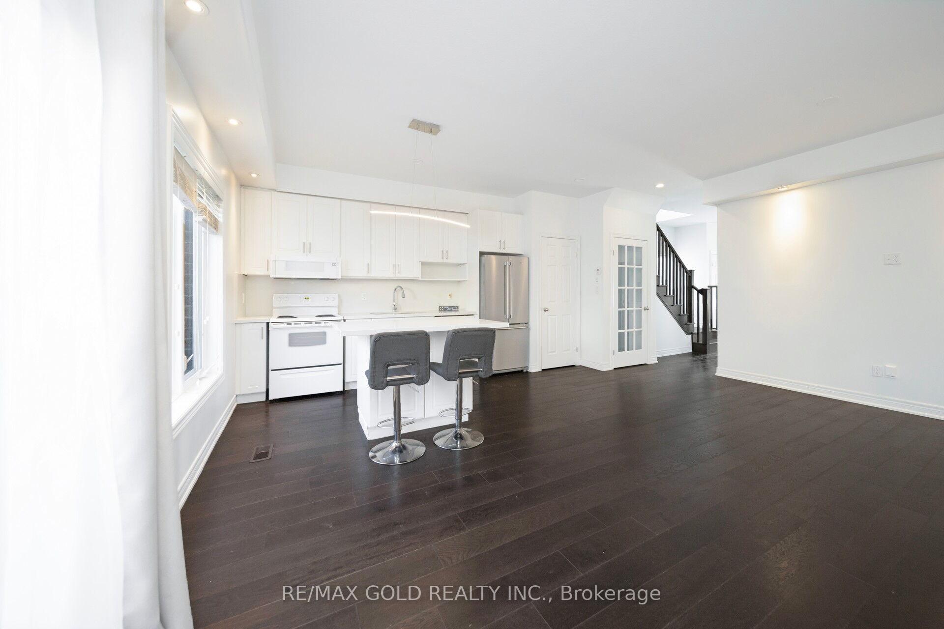 Photo 13 of Unit 1, 47 Madonna Drive, Hamilton, Carpenter — HOMEH