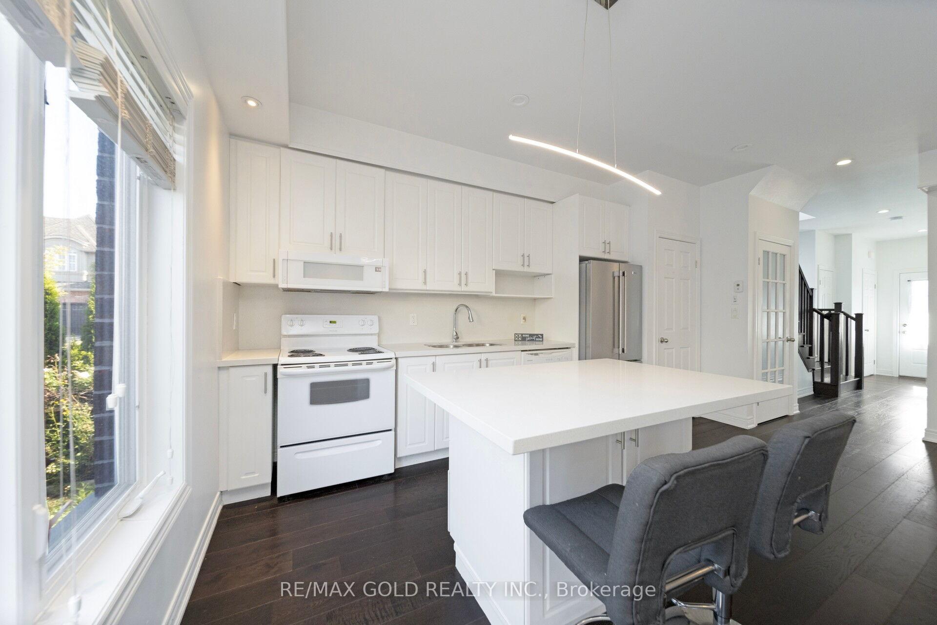 Photo 15 of Unit 1, 47 Madonna Drive, Hamilton, Carpenter — HOMEH