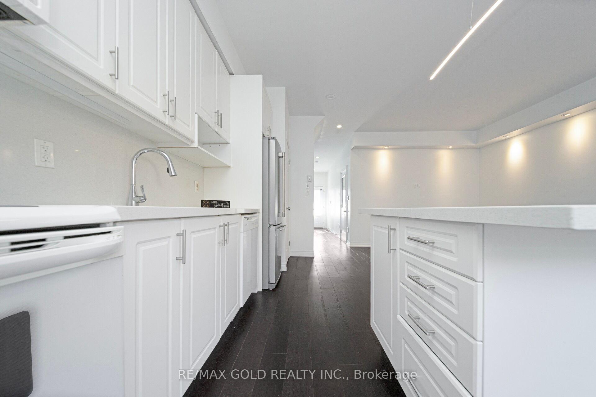 Photo 19 of Unit 1, 47 Madonna Drive, Hamilton, Carpenter — HOMEH