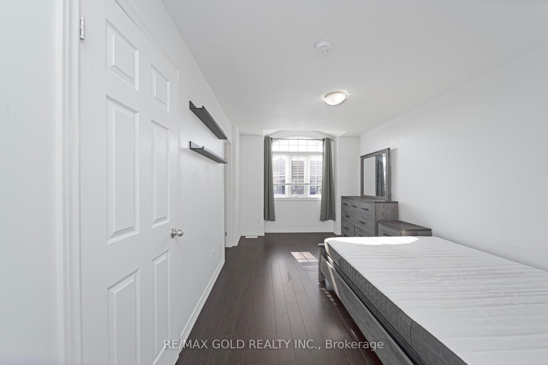 Photo 23 of Unit 1, 47 Madonna Drive, Hamilton, Carpenter — HOMEH