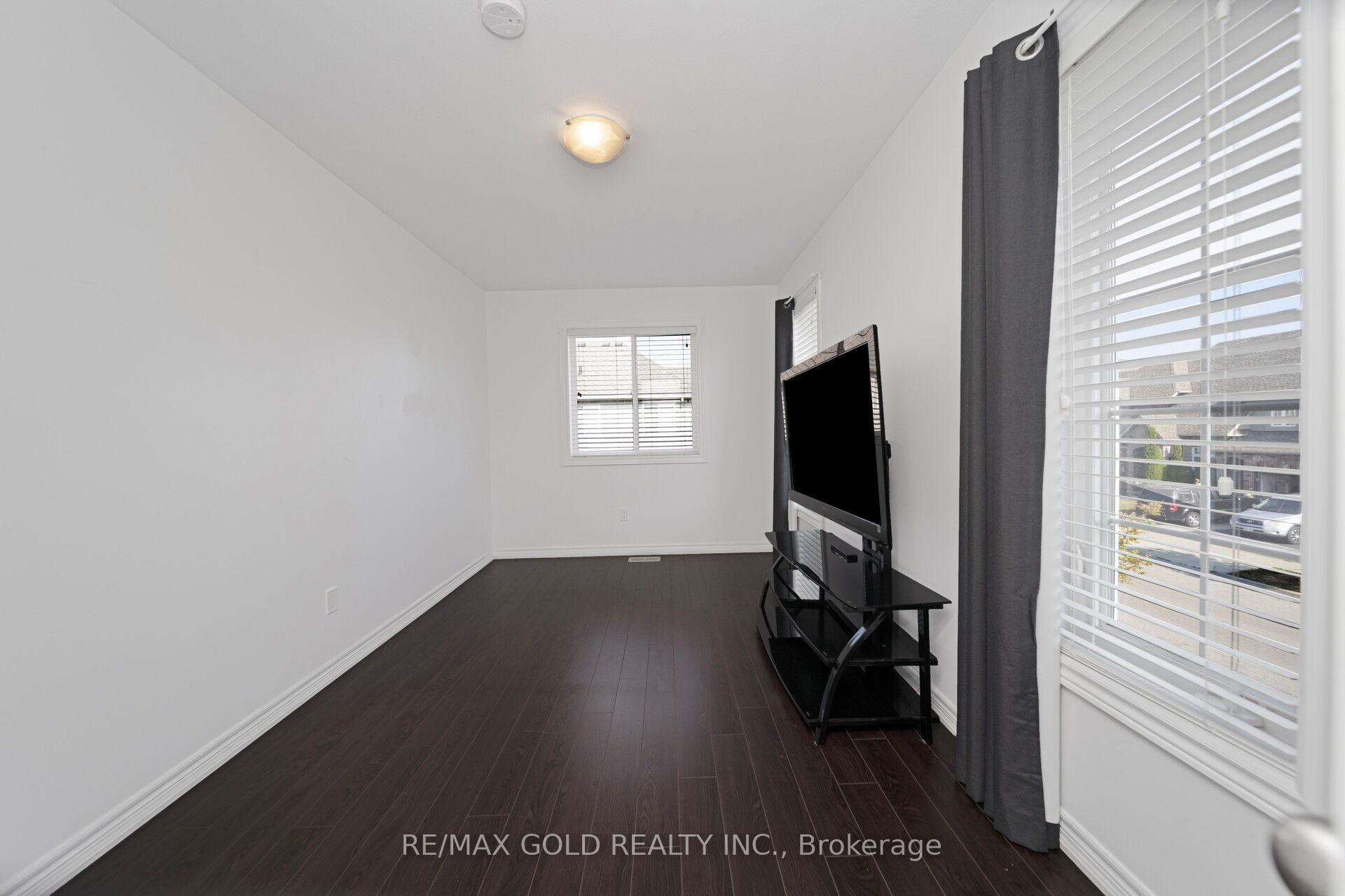 Photo 34 of Unit 1, 47 Madonna Drive, Hamilton, Carpenter — HOMEH