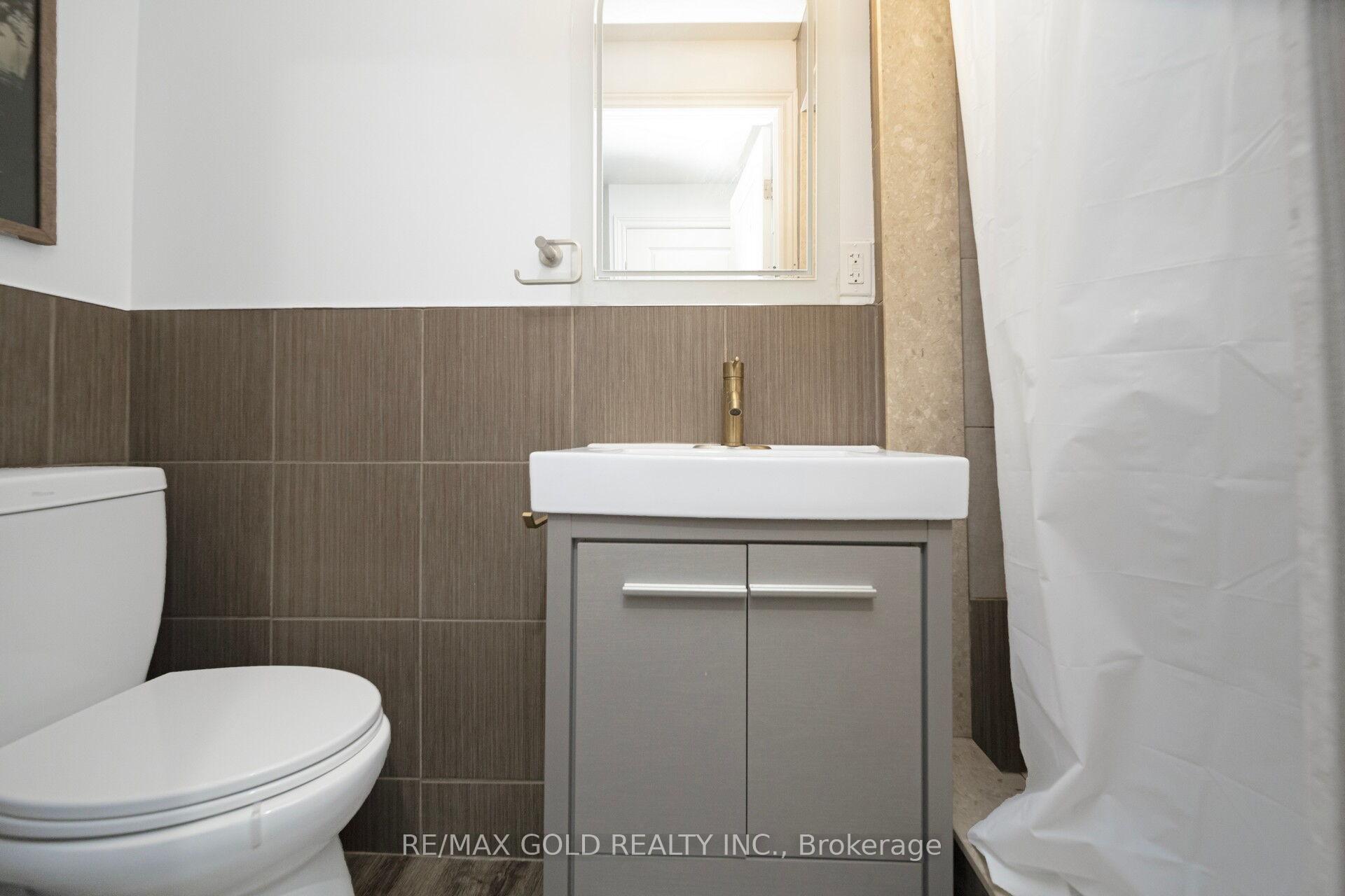 Photo 36 of Unit 1, 47 Madonna Drive, Hamilton, Carpenter — HOMEH