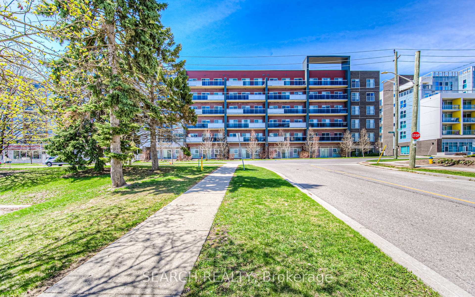 Photo 1 of Unit 523, 251 Hemlock Street, Waterloo, Beechwood/University — HOMEH