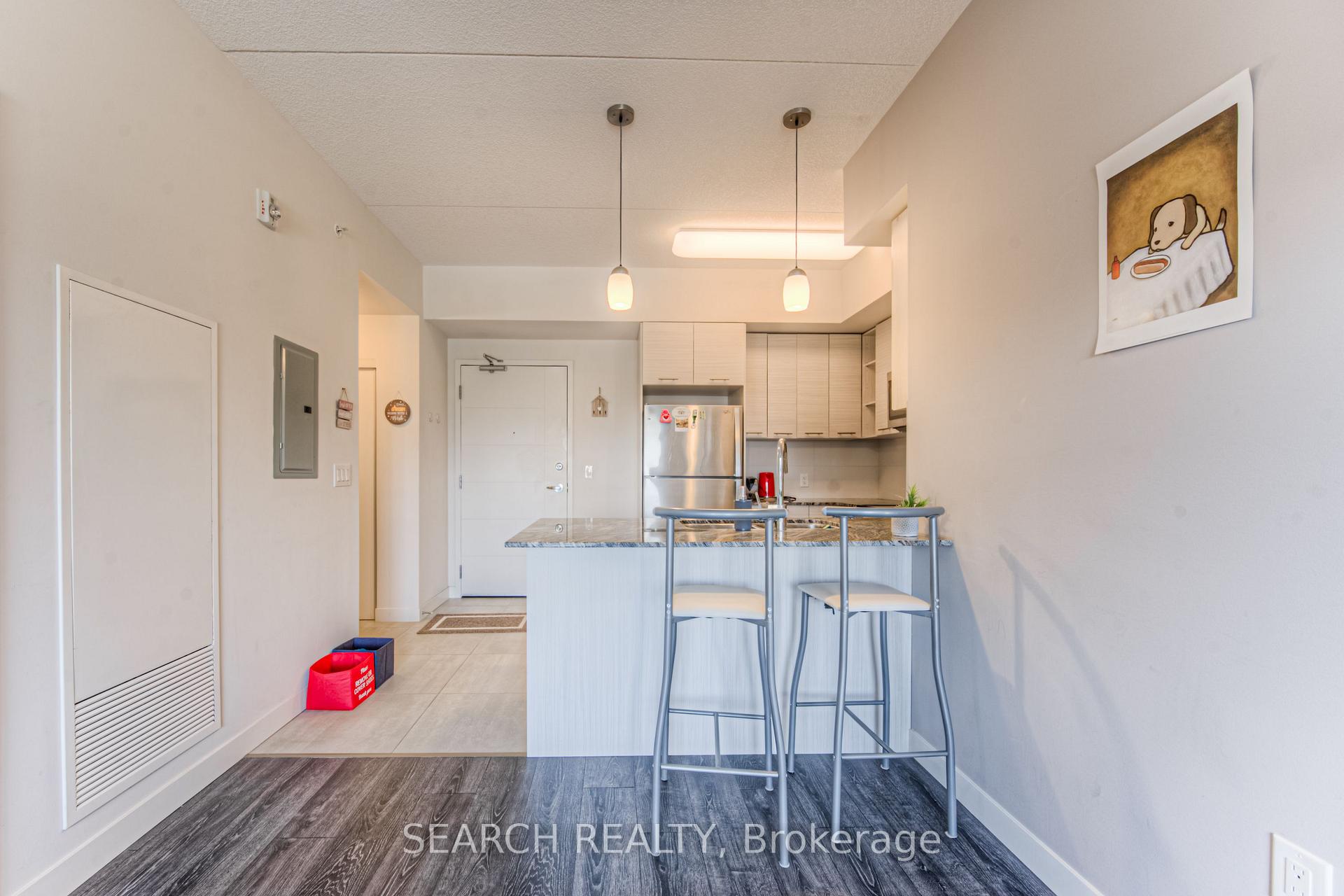 Photo 8 of Unit 523, 251 Hemlock Street, Waterloo, Beechwood/University — HOMEH