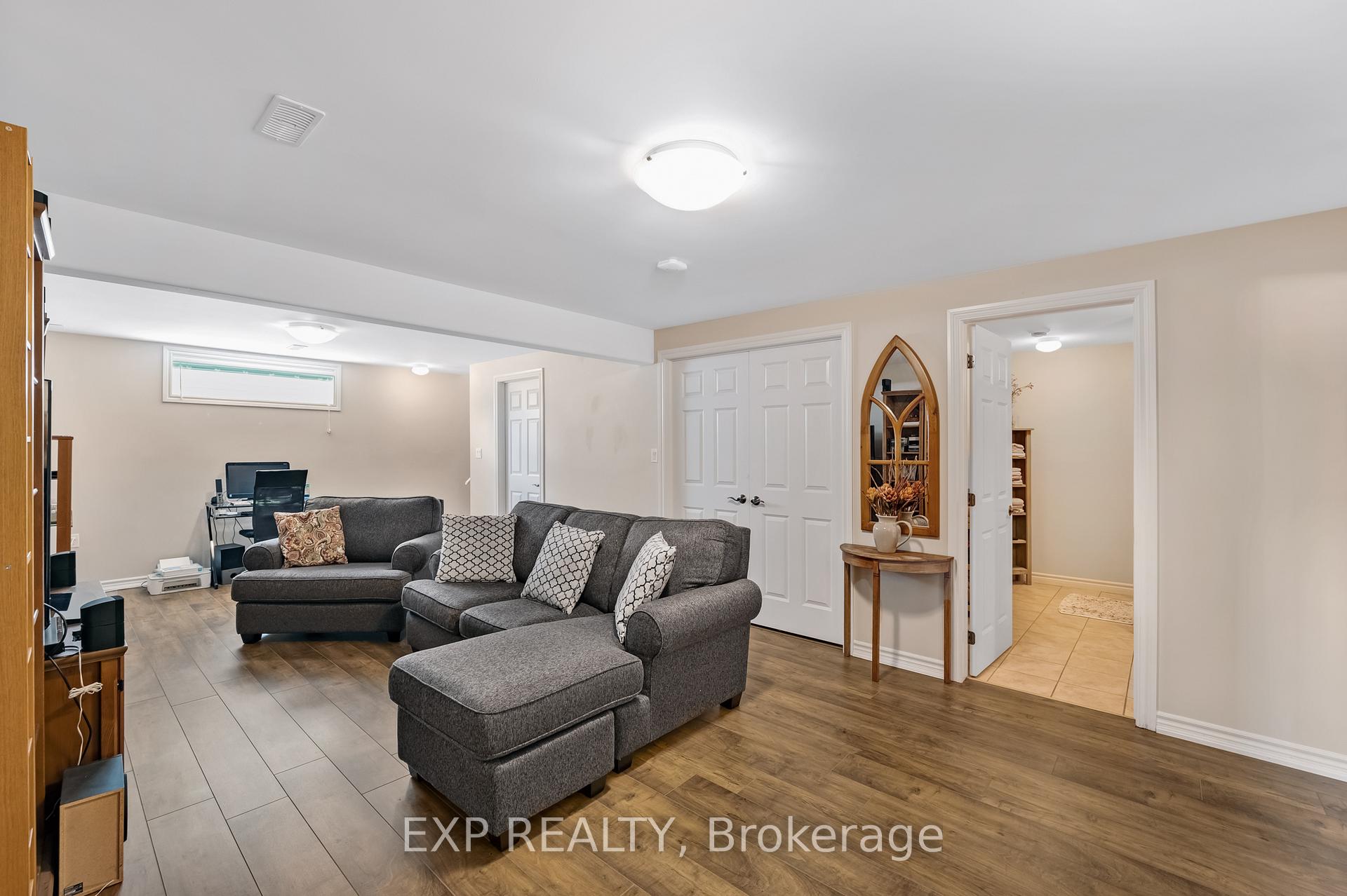 Photo 30 of 53 Ward Drive, Brighton — HOMEH
