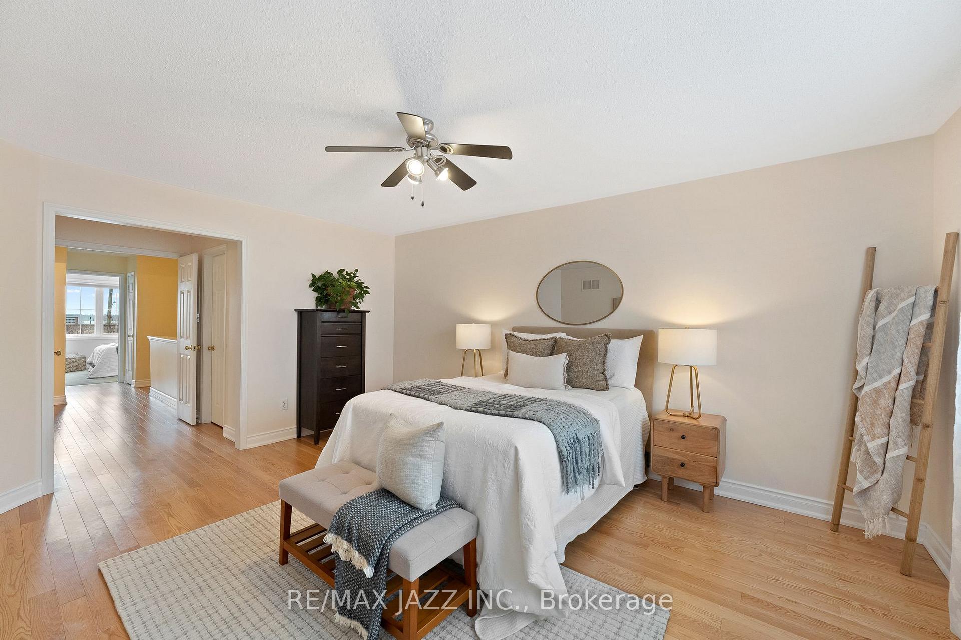 Photo 28 of 39 Silverwood Circle, Ajax, Central East — HOMEH