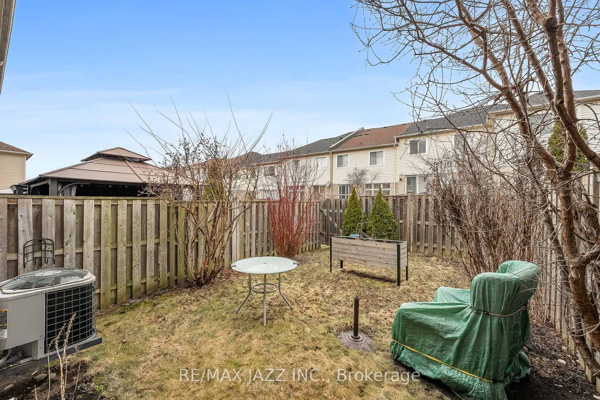 Photo 38 of 39 Silverwood Circle, Ajax, Central East — HOMEH