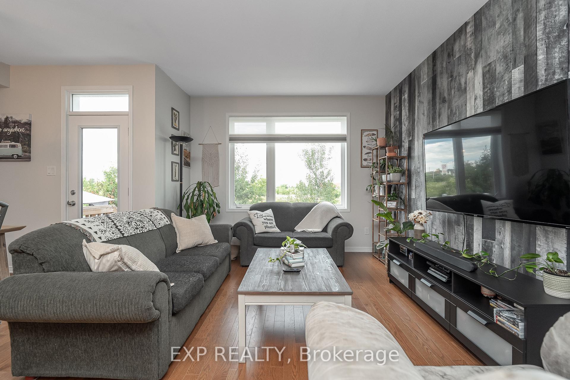 Photo 5 of 25 Stokes Drive, Carleton Place — HOMEH
