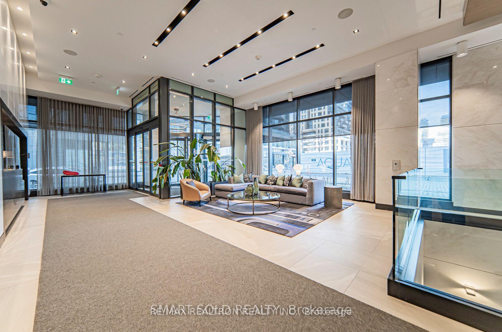 Photo 5 of Unit 719, 1 Edgewater Drive, Toronto, Waterfront Communities — HOMEH
