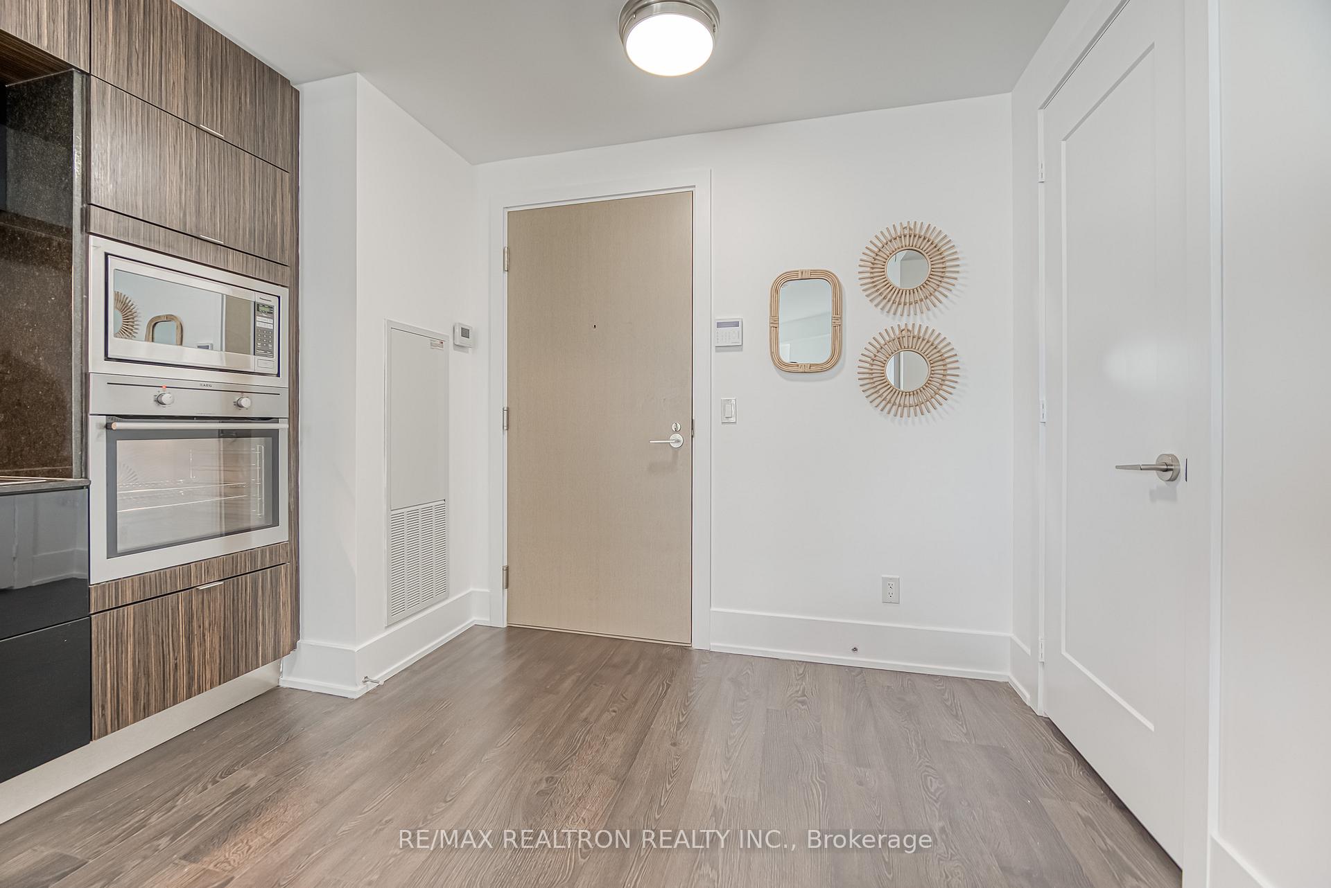 Photo 9 of Unit 719, 1 Edgewater Drive, Toronto, Waterfront Communities — HOMEH