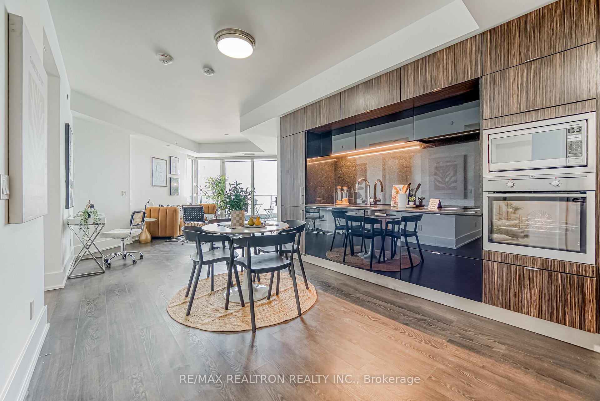 Photo 10 of Unit 719, 1 Edgewater Drive, Toronto, Waterfront Communities — HOMEH