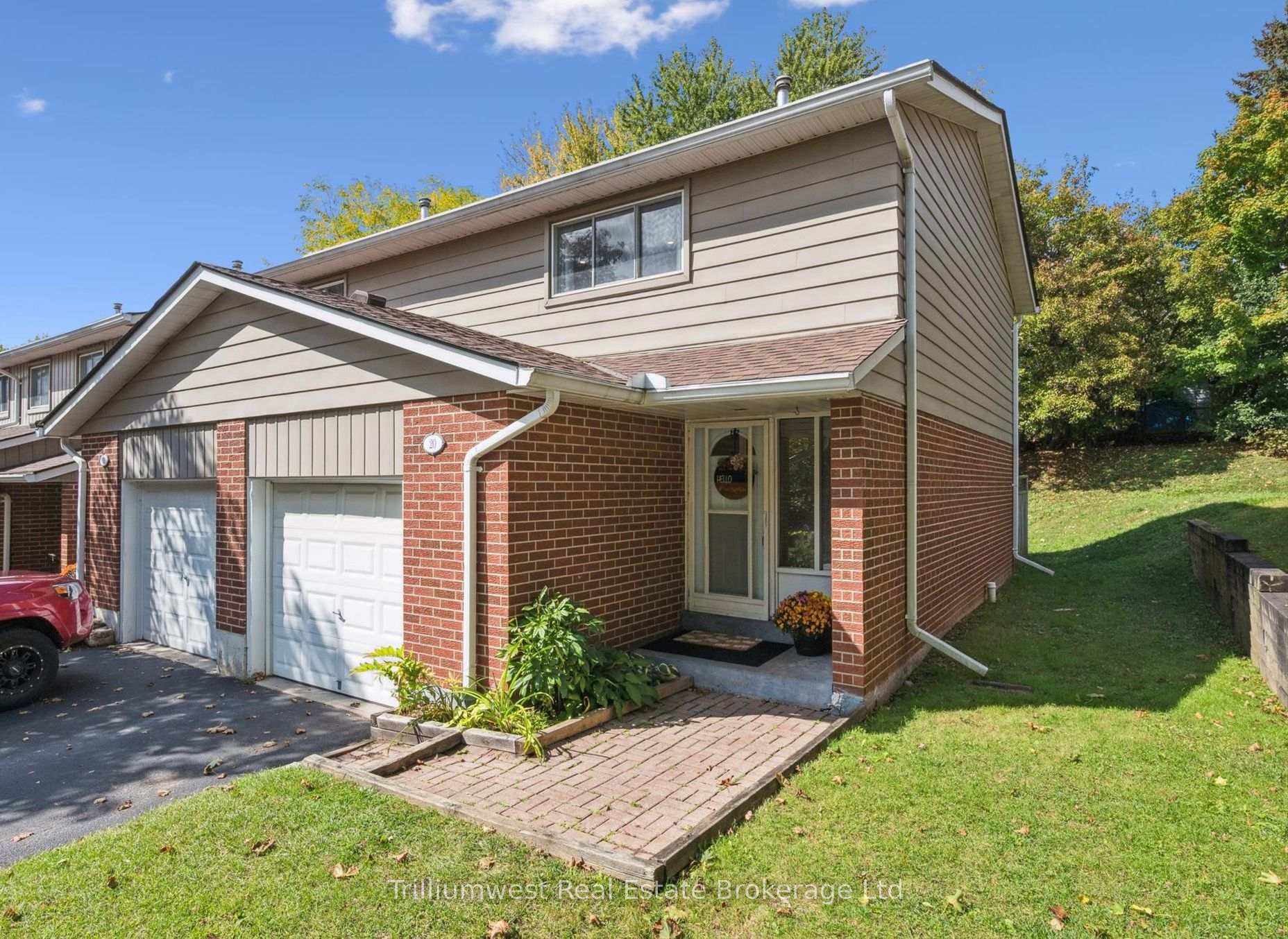 Photo 1 of Unit 20, 16 Hadati Road, Guelph, Grange Road — HOMEH