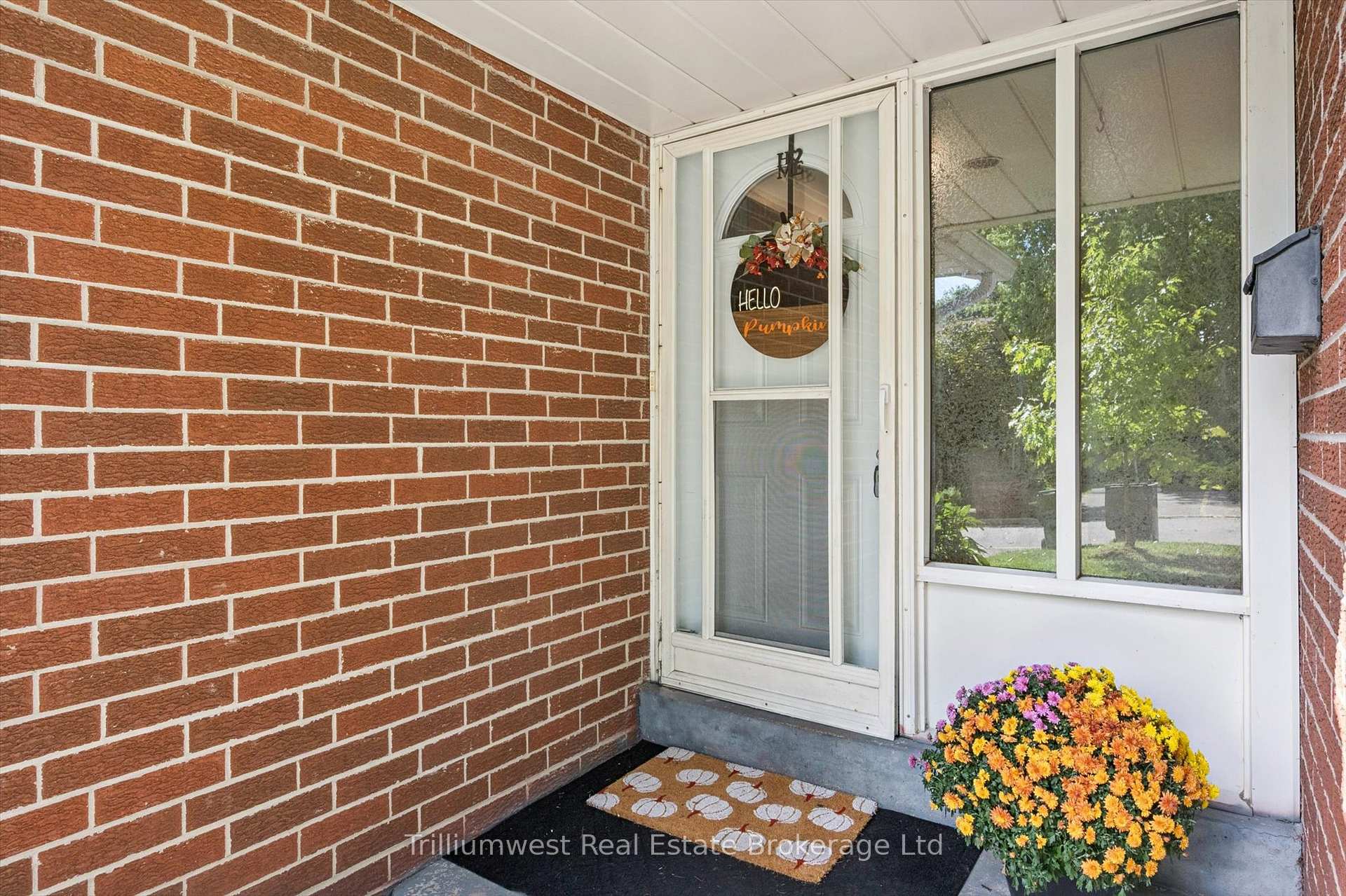 Photo 4 of Unit 20, 16 Hadati Road, Guelph, Grange Road — HOMEH