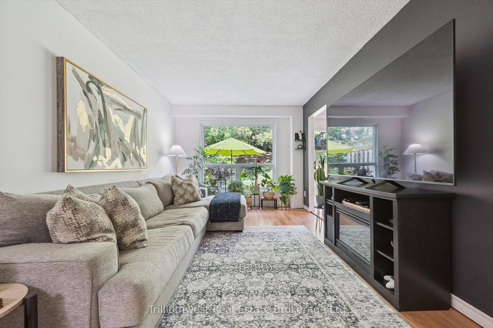 Photo 9 of Unit 20, 16 Hadati Road, Guelph, Grange Road — HOMEH