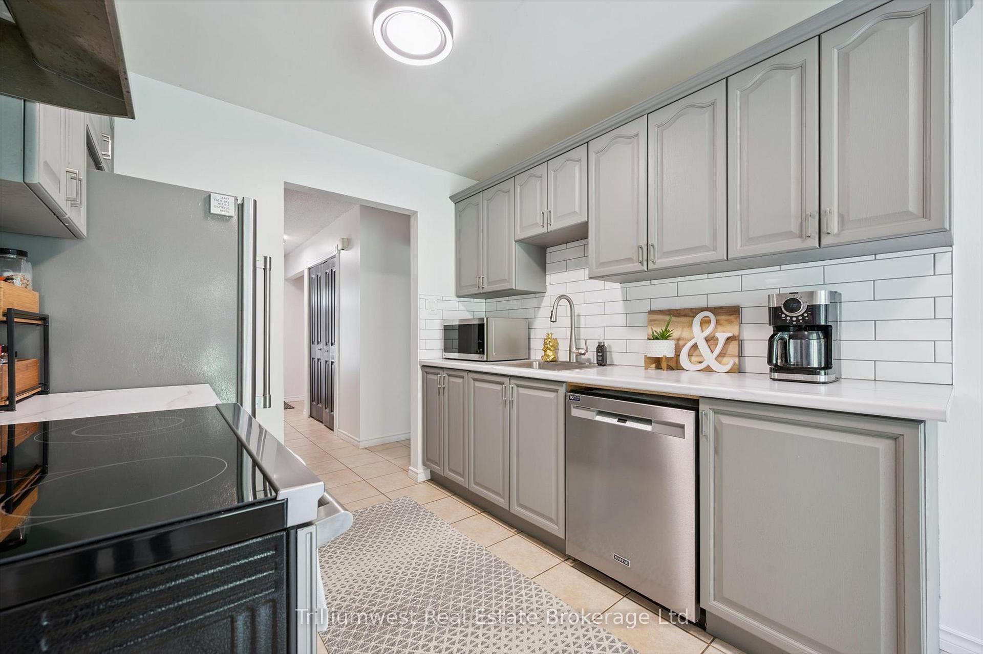 Photo 17 of Unit 20, 16 Hadati Road, Guelph, Grange Road — HOMEH