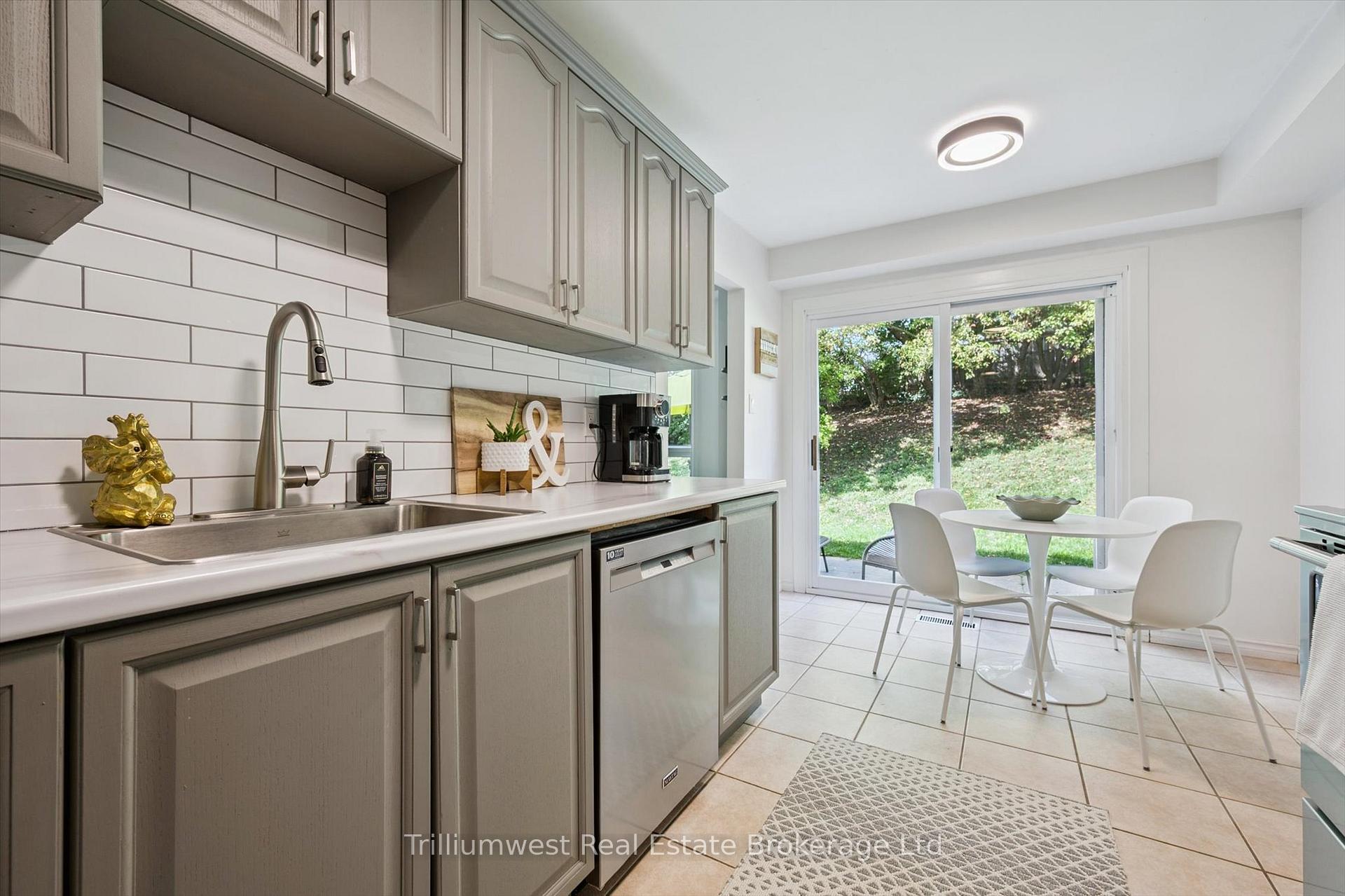 Photo 19 of Unit 20, 16 Hadati Road, Guelph, Grange Road — HOMEH