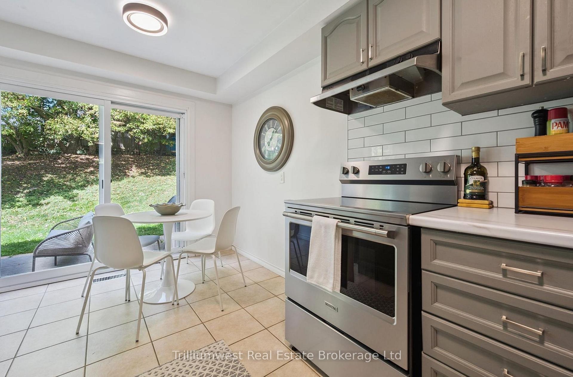 Photo 20 of Unit 20, 16 Hadati Road, Guelph, Grange Road — HOMEH